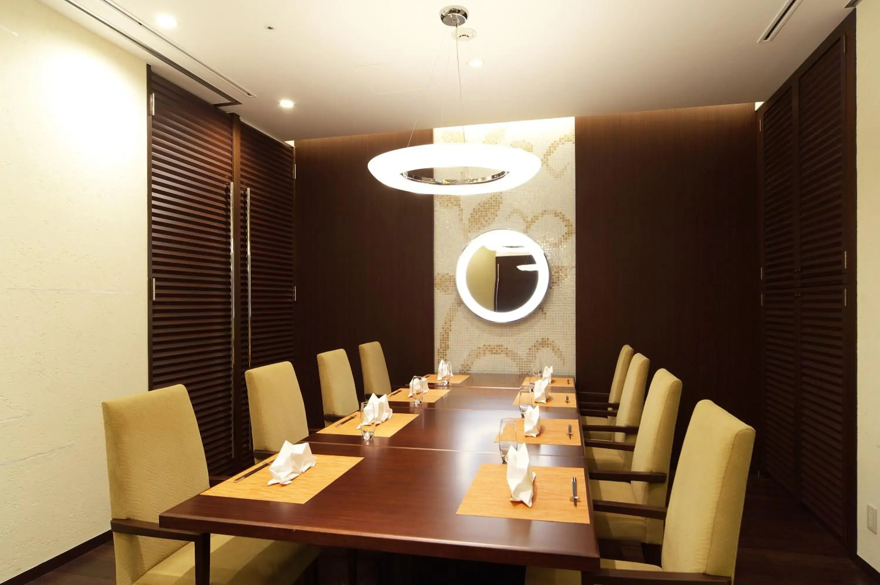 Restaurant/places to eat in Tokyo Green Palace Restaurant/places to eat in Tokyo Green Palace