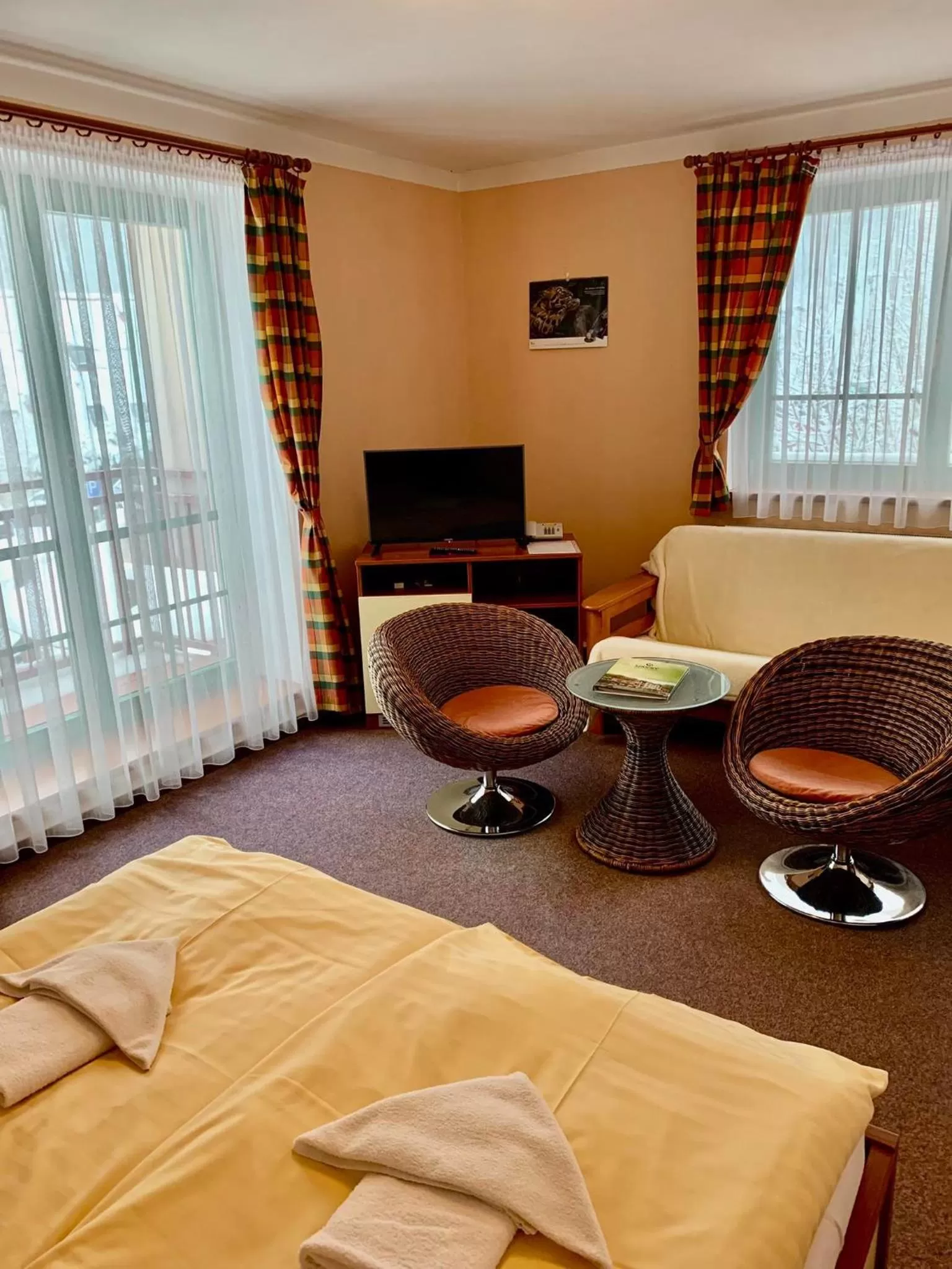 TV and multimedia, Bed in Hotel Loucky