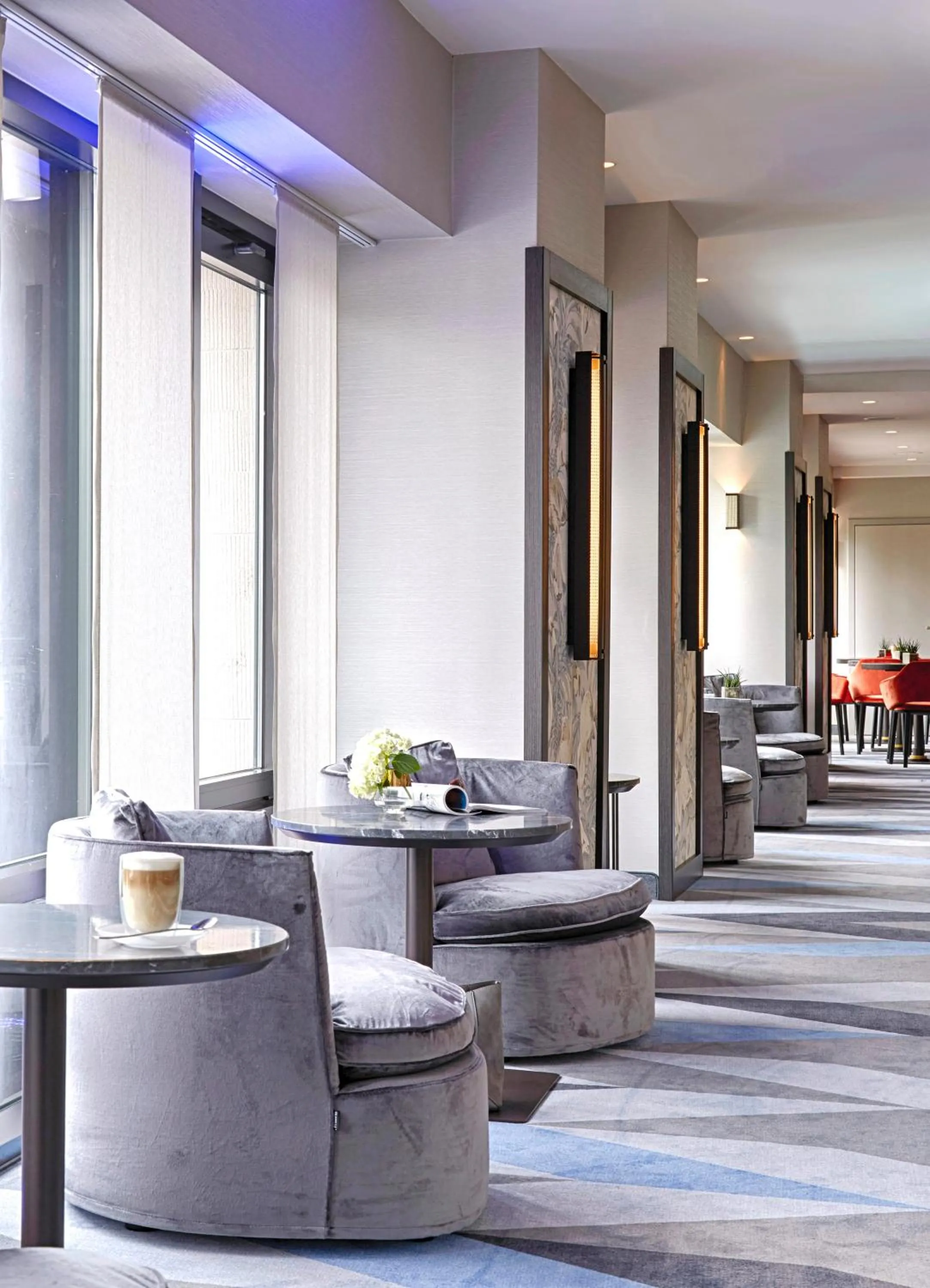 Lounge or bar in Seaside Park Hotel Leipzig