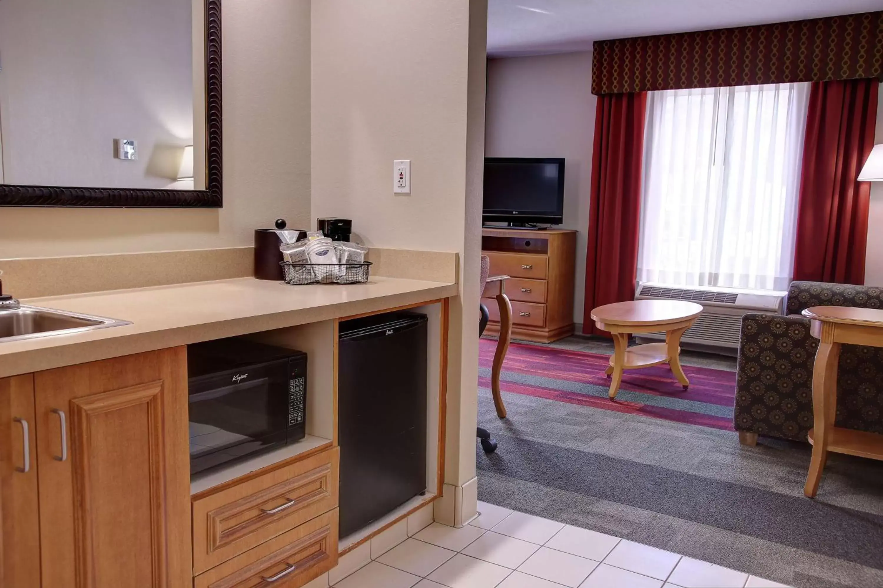 One-Bedroom King Suite in Hampton Inn Cedar City One-Bedroom King Suite in Hampton Inn Cedar City