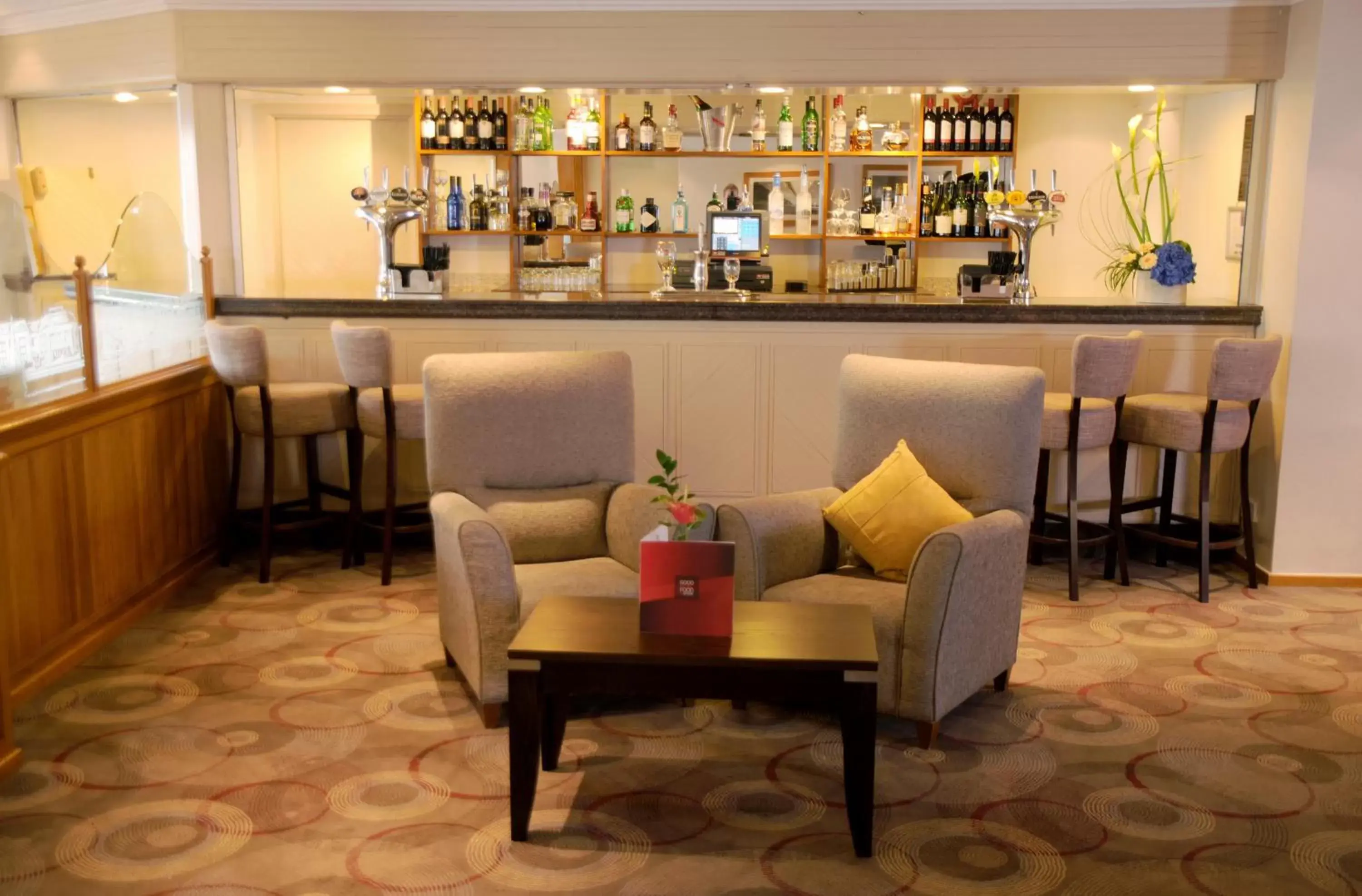 Lounge or bar, Lounge/Bar in Poole Quay Hotel
