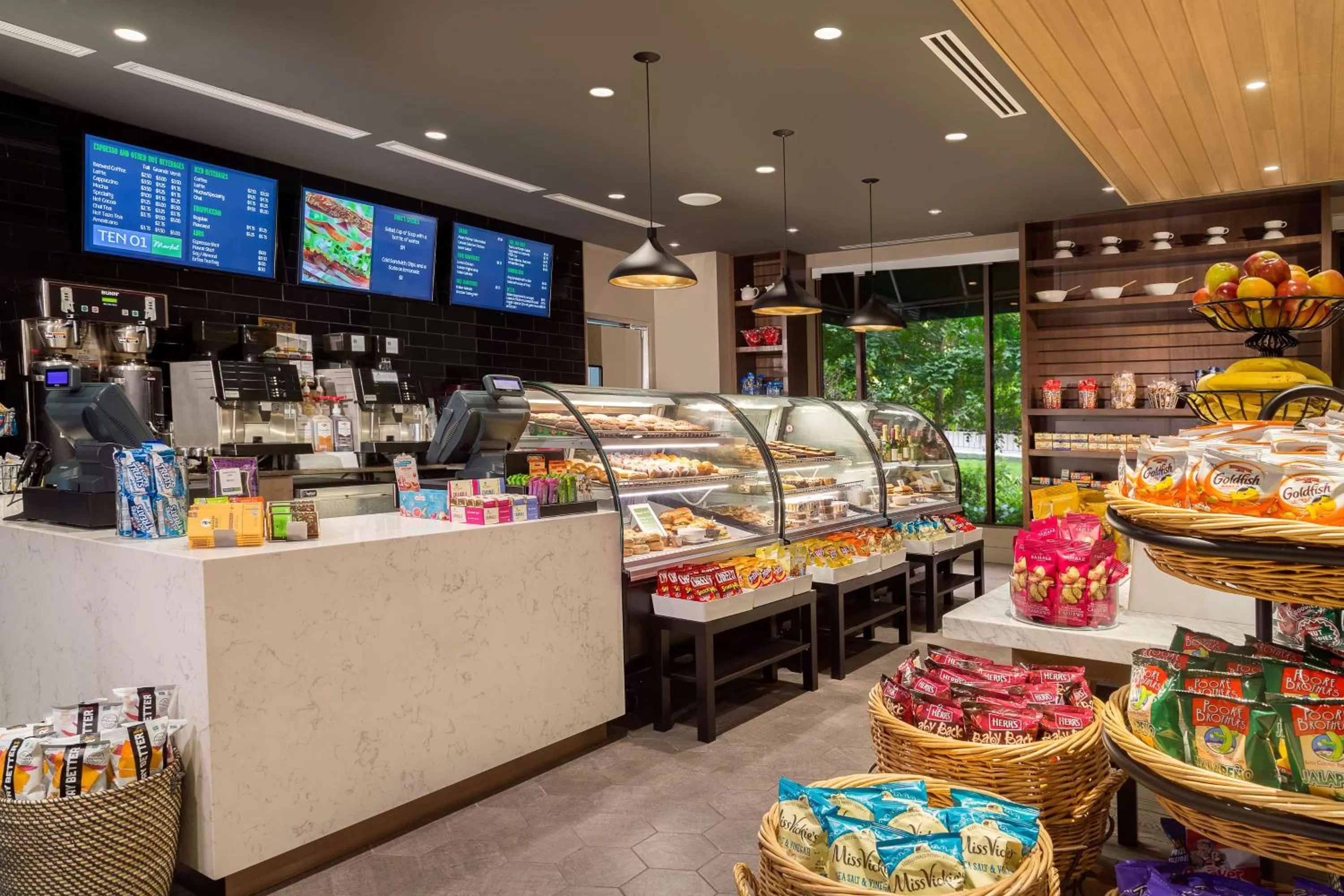 Restaurant/places to eat in Hilton Minneapolis