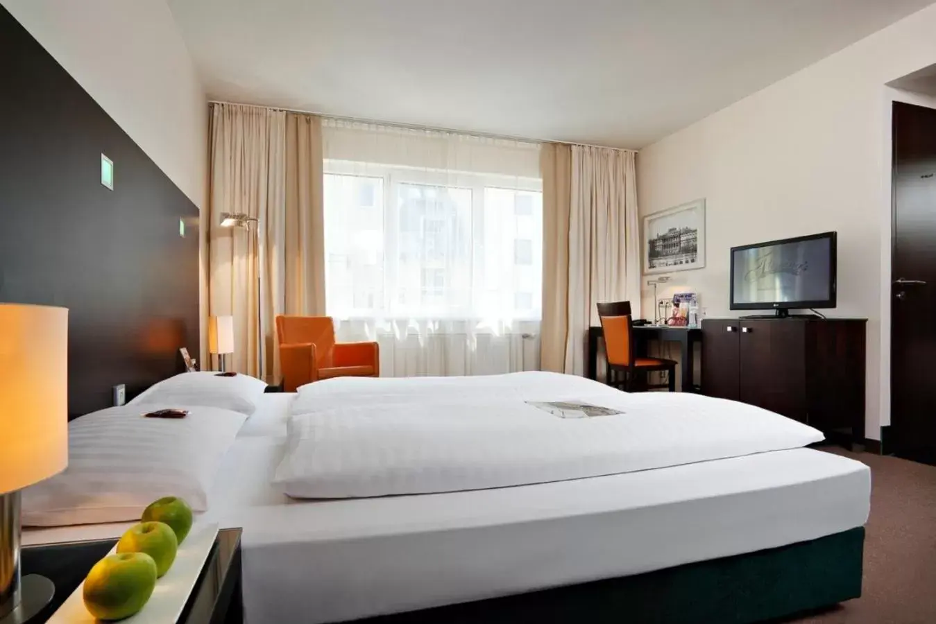 Photo of the whole room, Bed in Flemings Hotel Wien-Stadthalle former Flemings Conference Wien