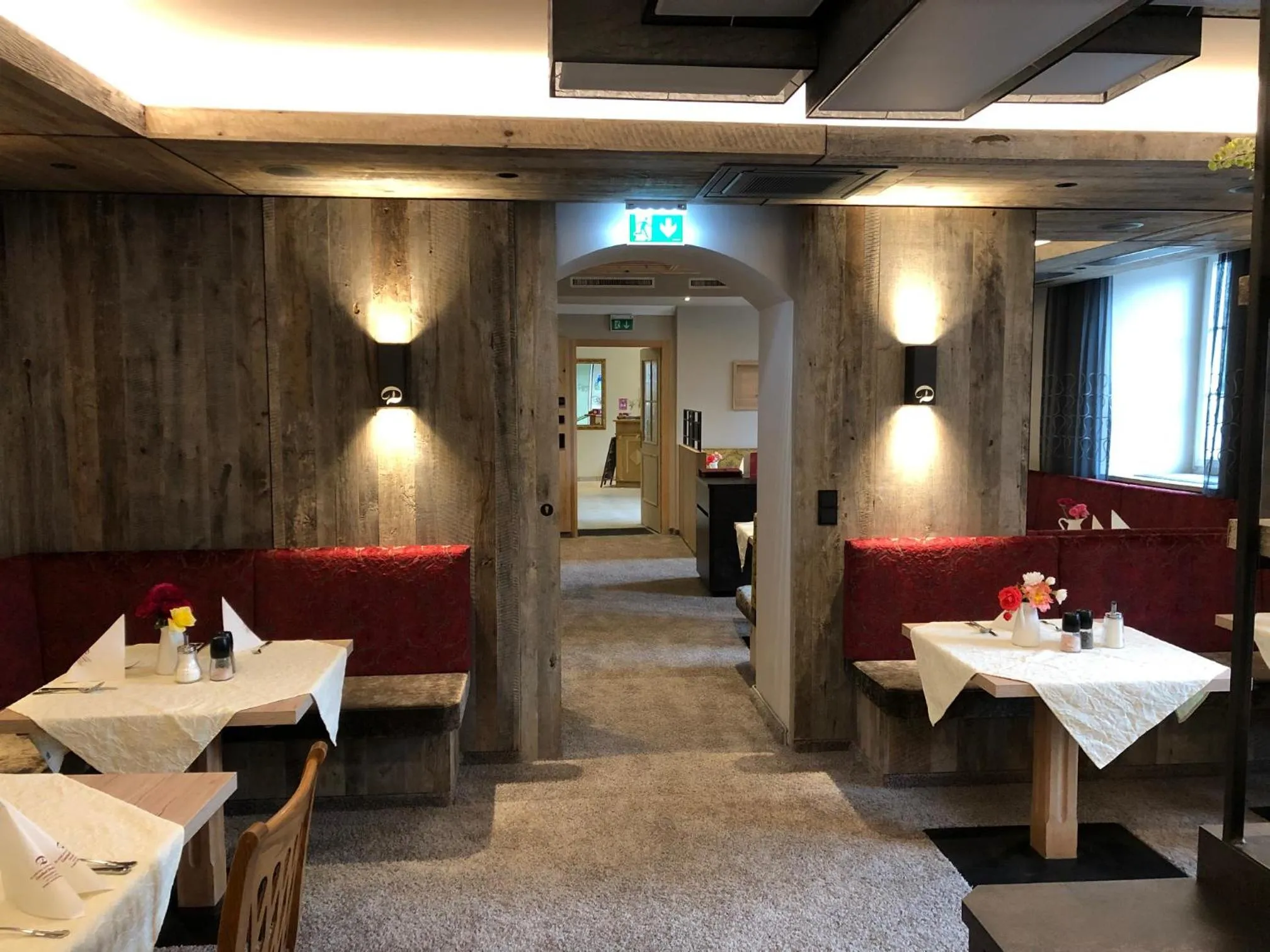 Restaurant/places to eat in Dollinger