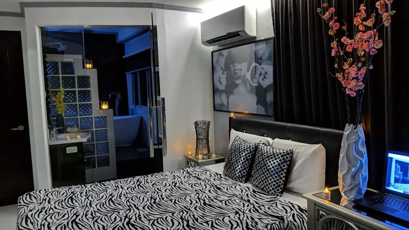 Bedroom, Bed in Bohol South Beach Hotel
