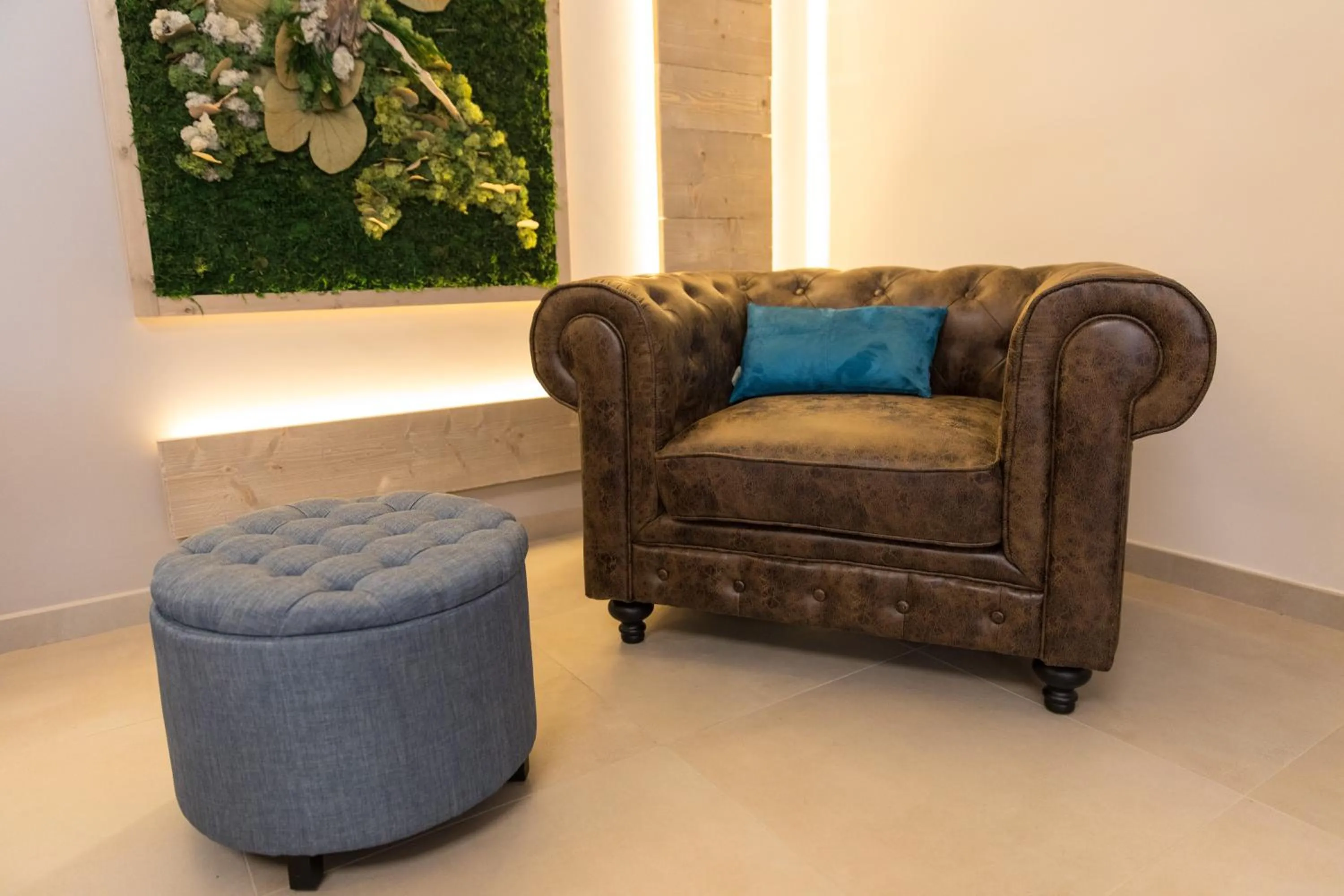 Living room in Love & Fama Hotel