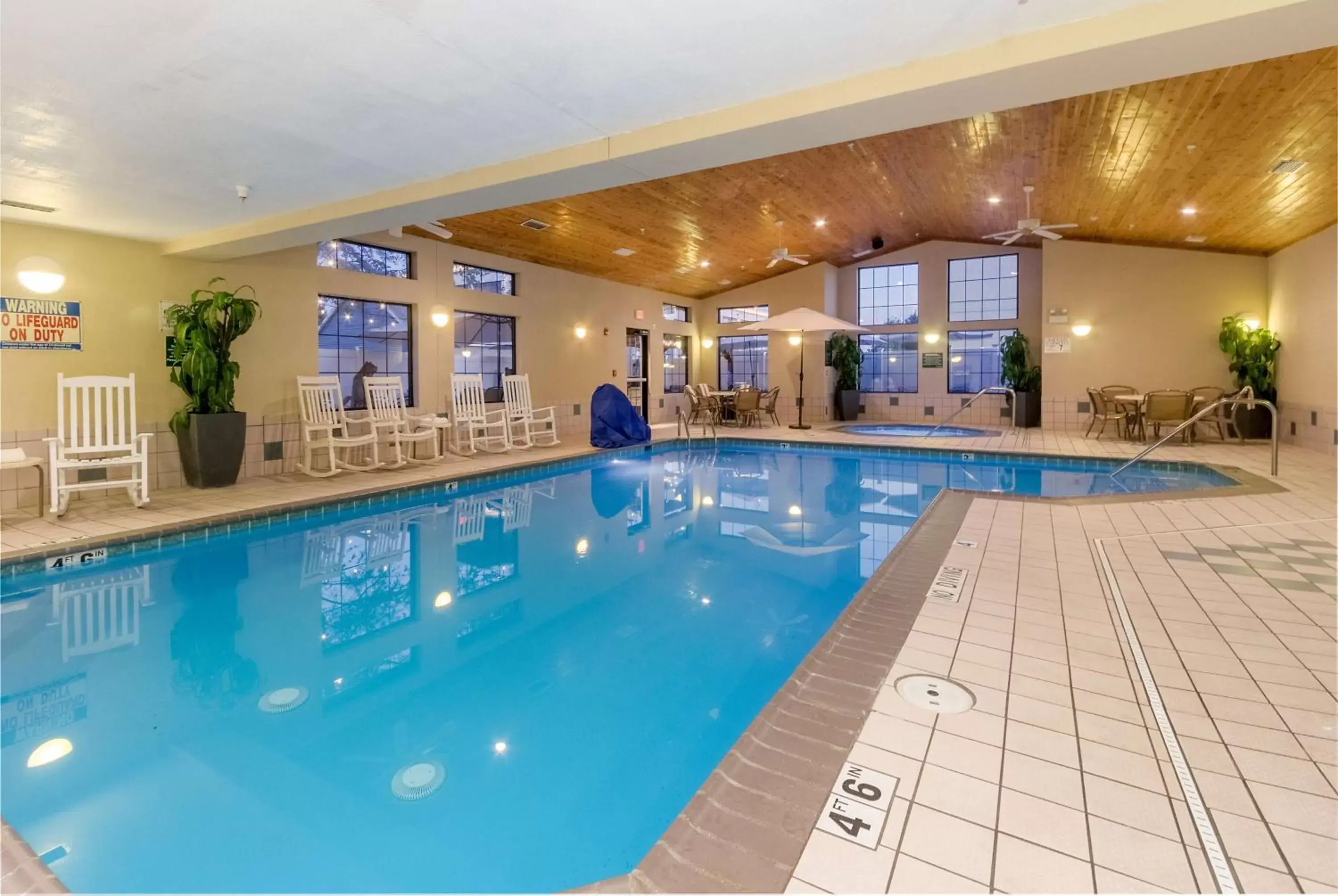 On site, Swimming Pool in Best Western Plus Holland Inn & Suites