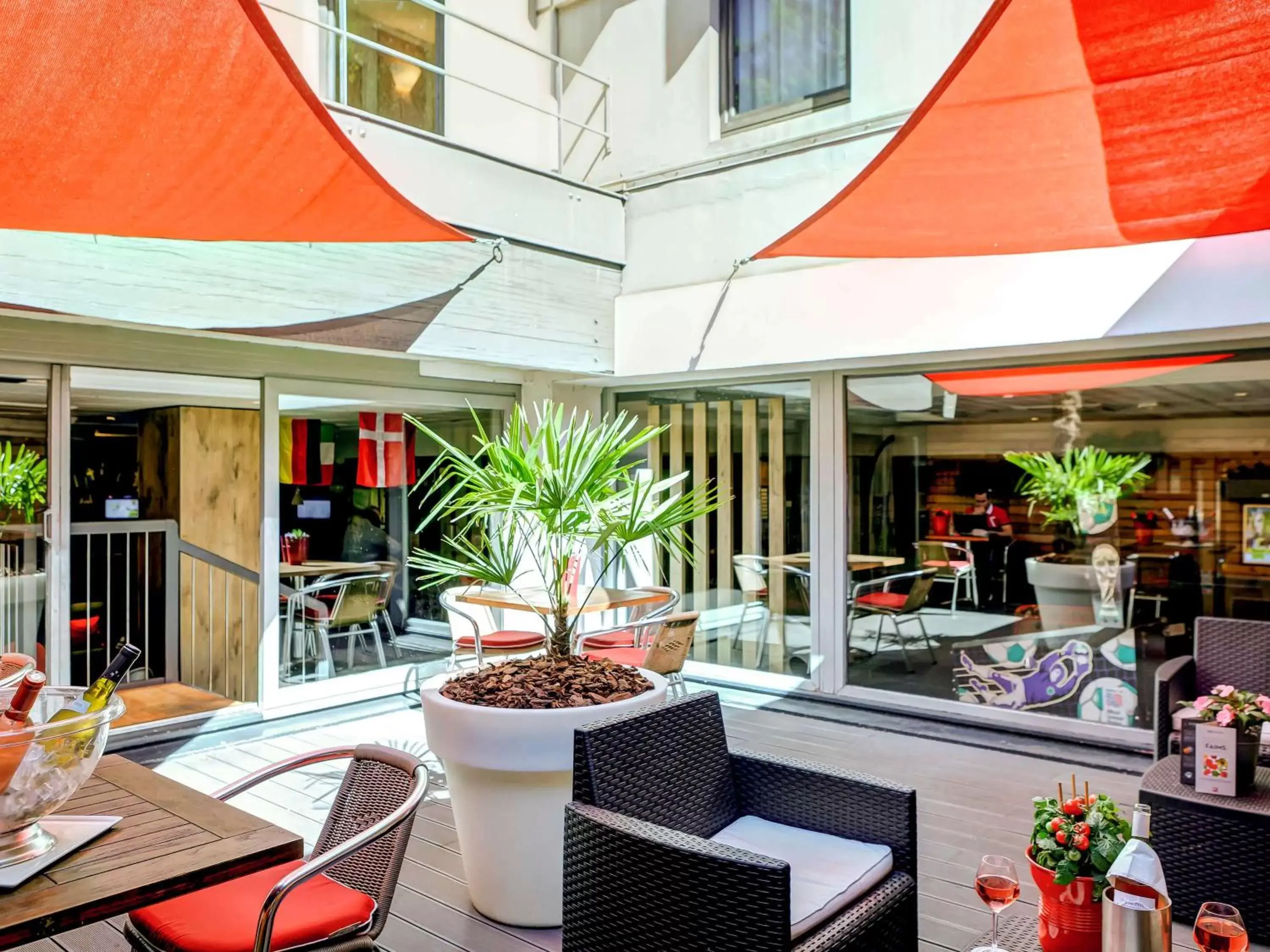 Lounge or bar, Restaurant/Places to Eat in ibis Lyon Gare Part Dieu