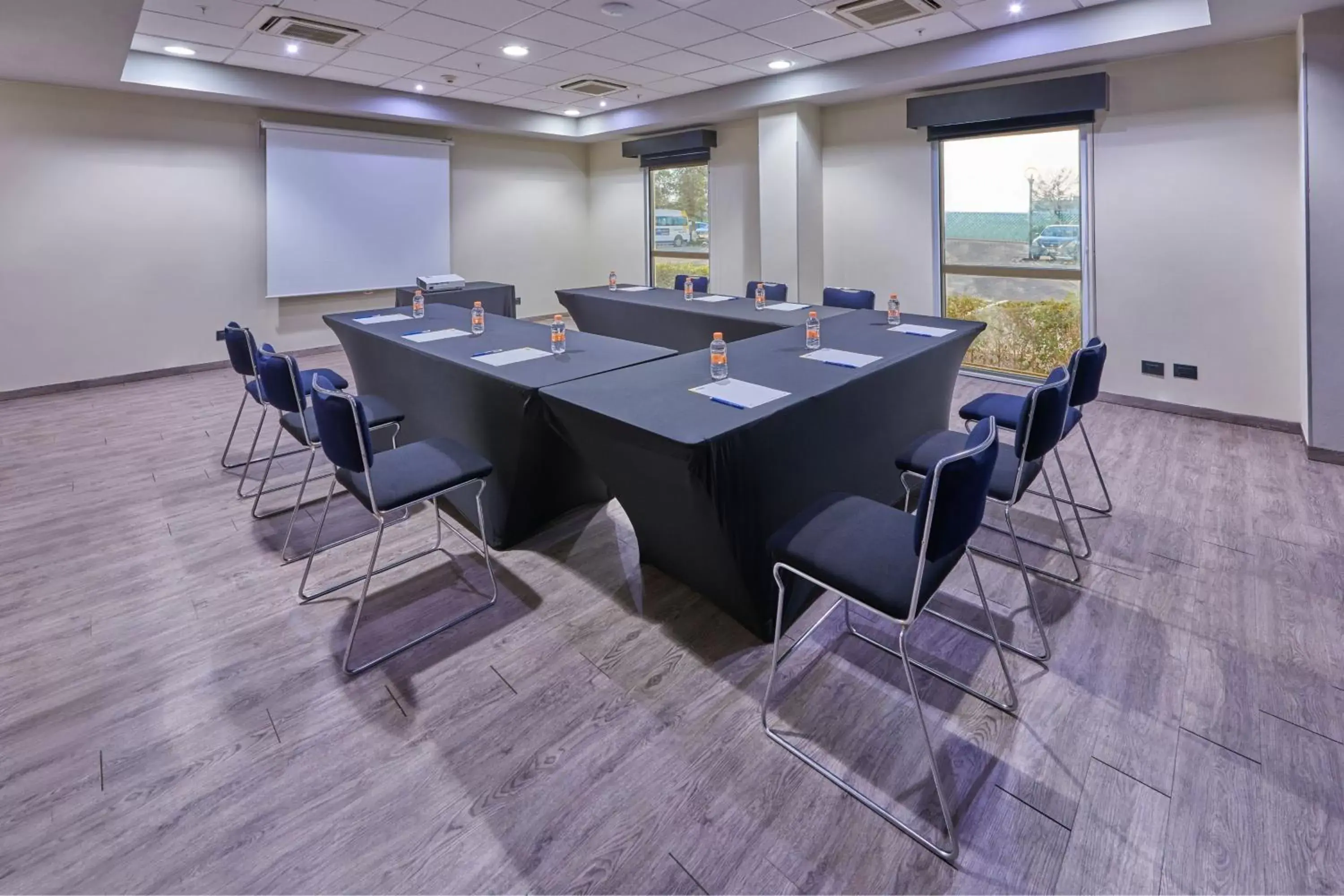Meeting/conference room in City Express by Marriott Salamanca