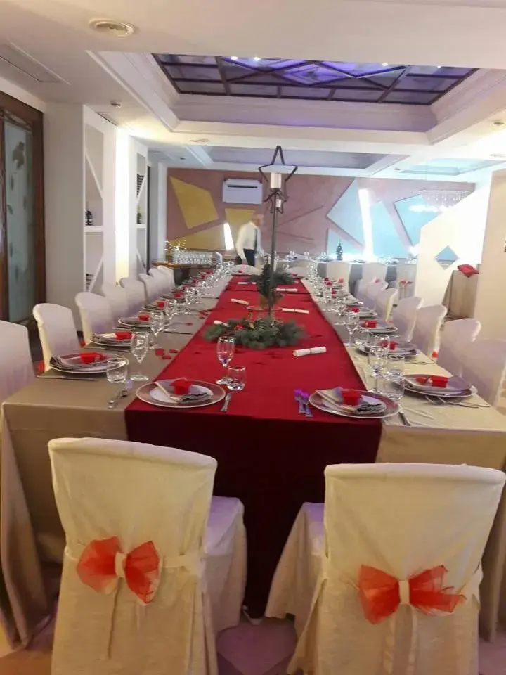 Restaurant/places to eat, Banquet Facilities in Grand hotel irpinia & SPA