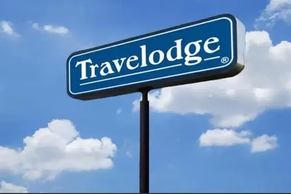 Property logo or sign in Travelodge by Wyndham Marathon