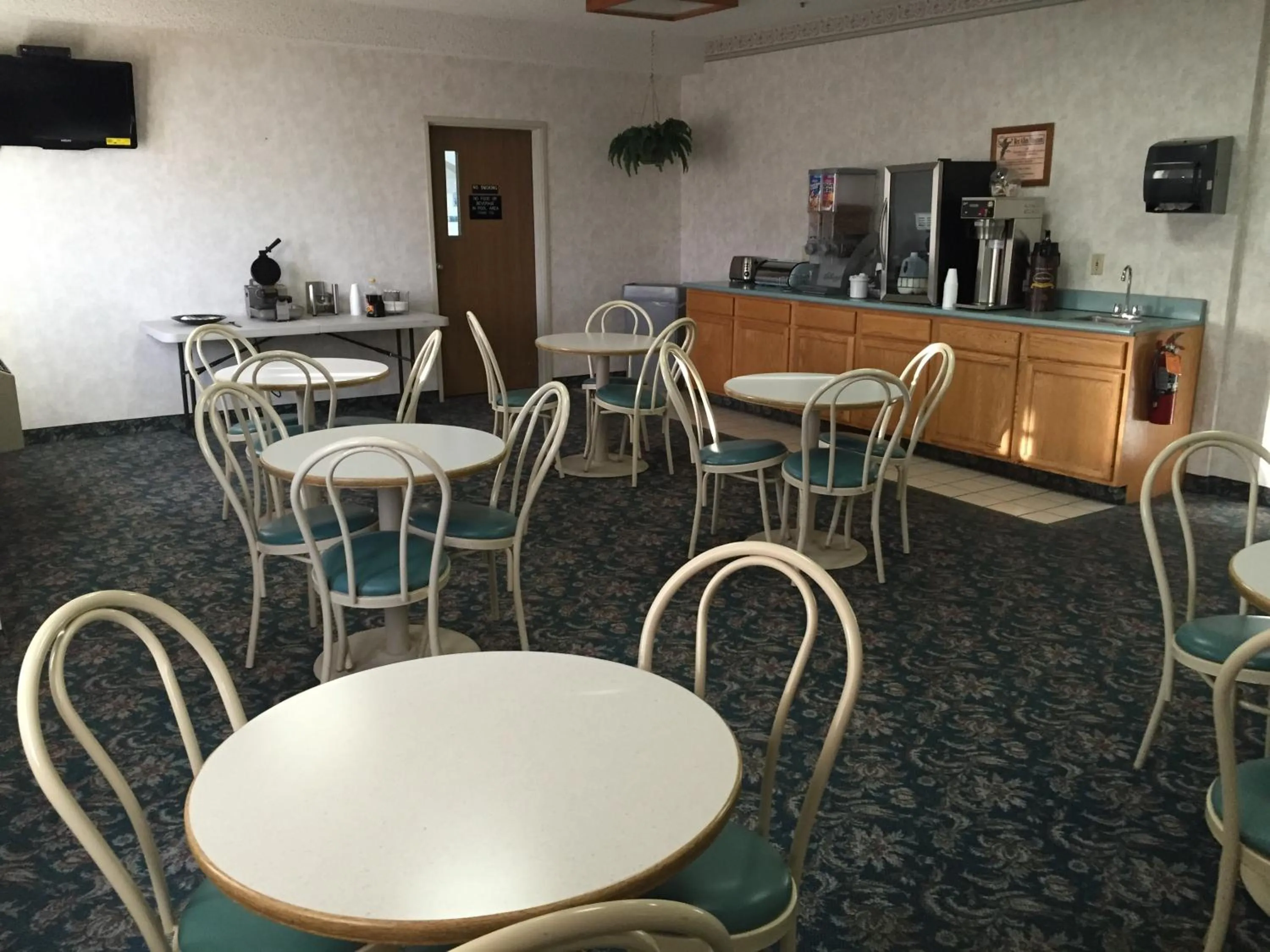 Super 8 by Wyndham Willcox