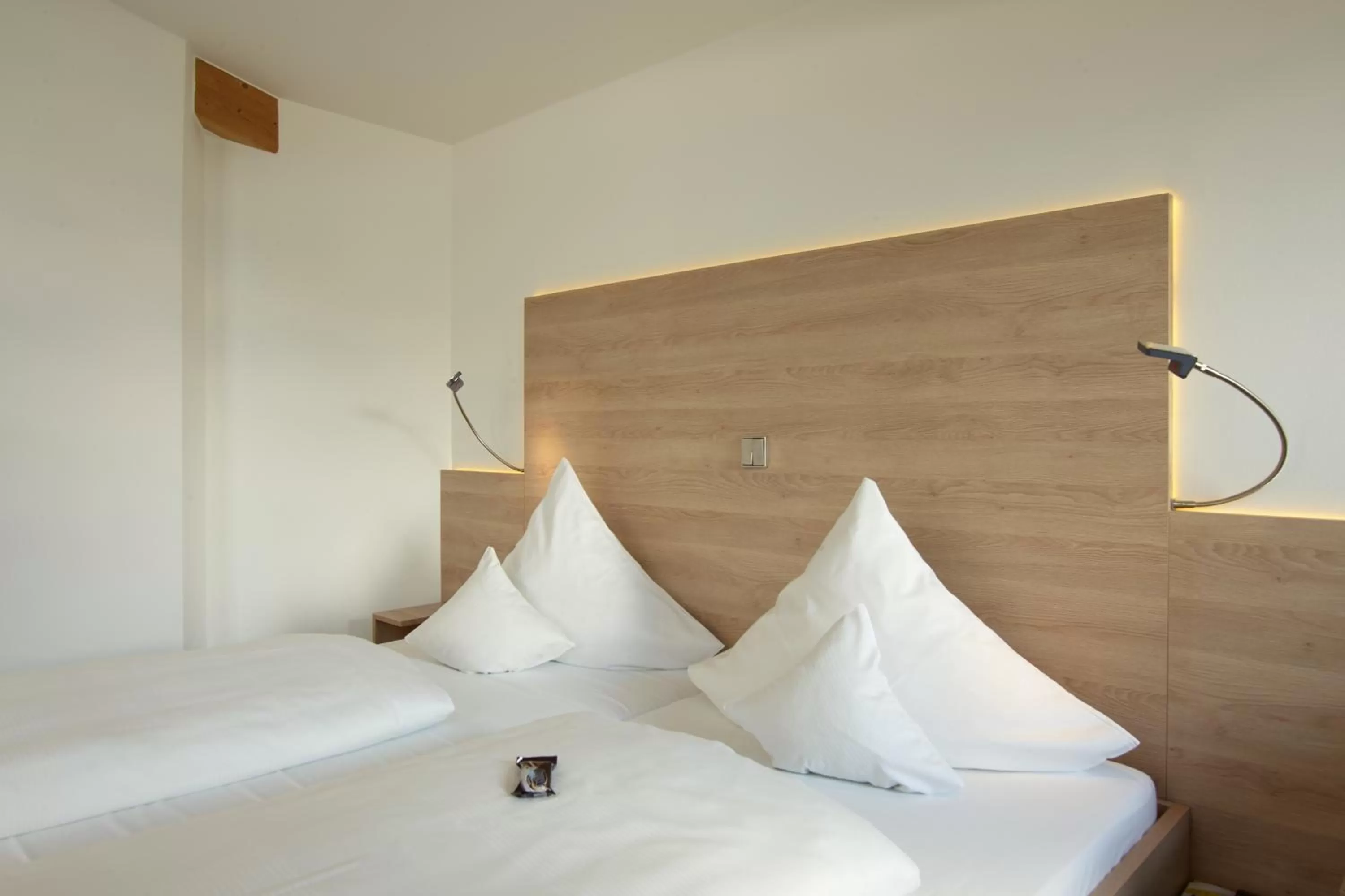 Bed in Hotel Forsthaus Grüna Betreibergesellschaft mbH