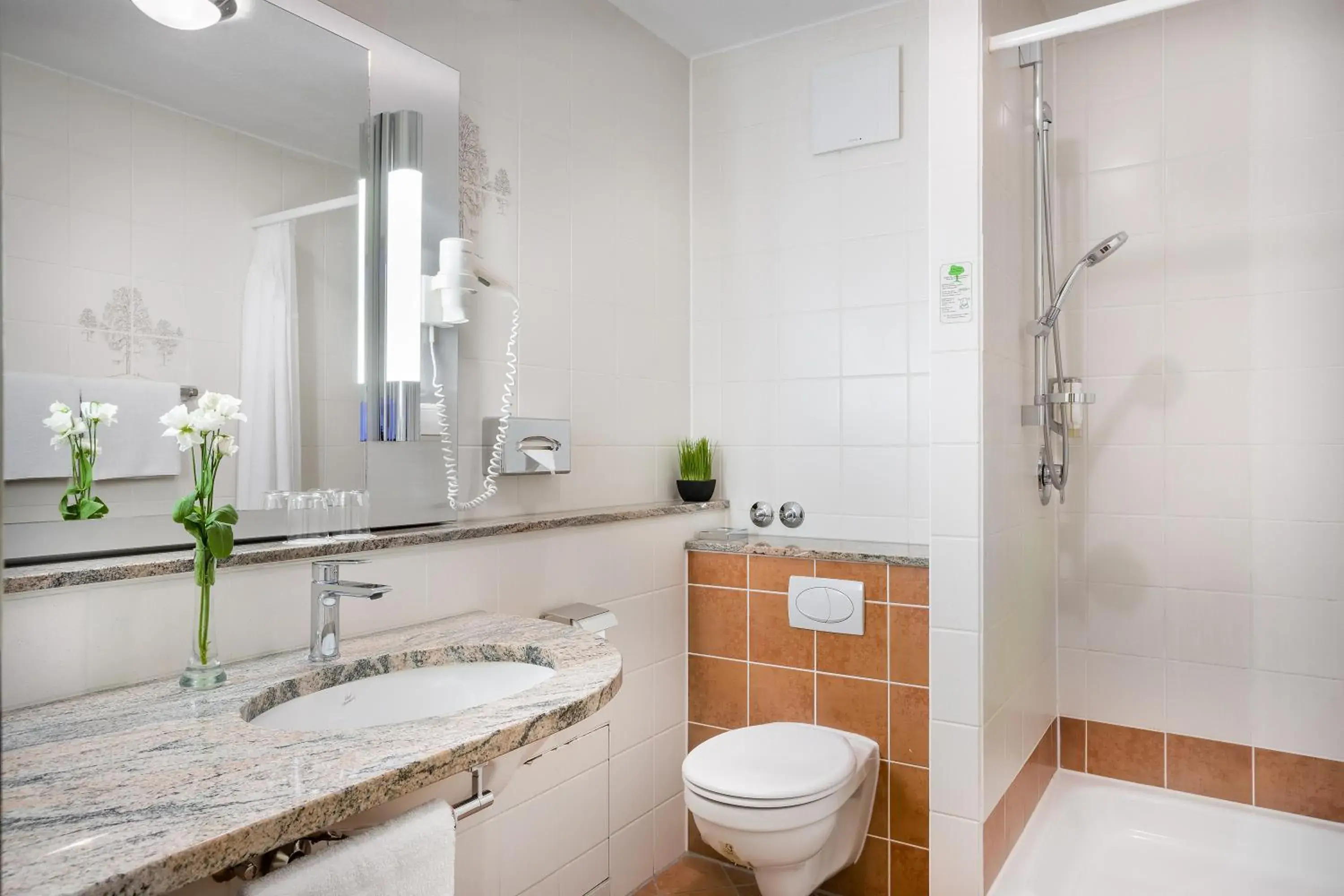 Photo of the whole room, Bathroom in Novum Hotel Rega Stuttgart