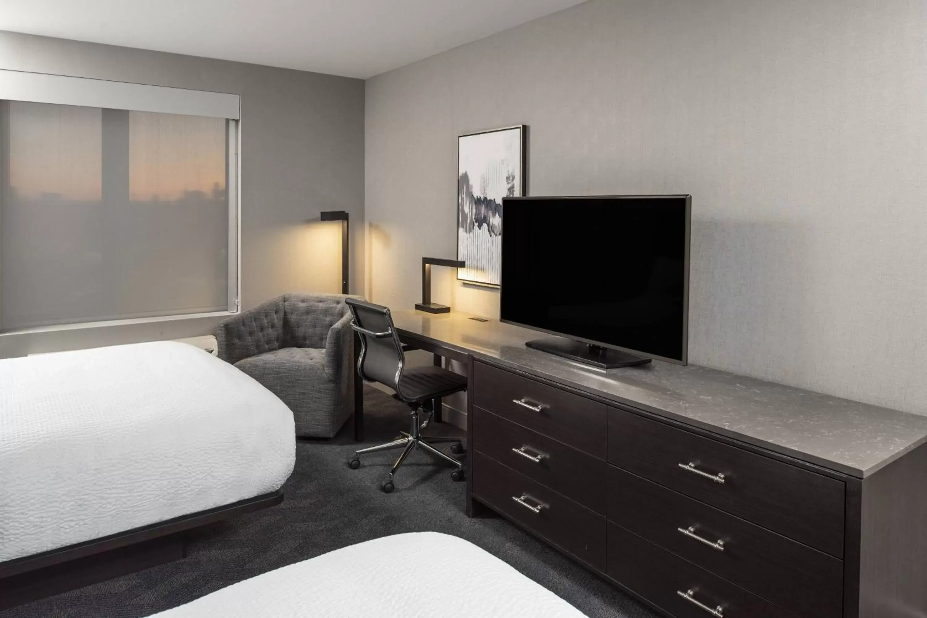 Photo of the whole room, TV/Entertainment Center in Fairfield Inn & Suites by Marriott Boston Logan Airport/Chelsea