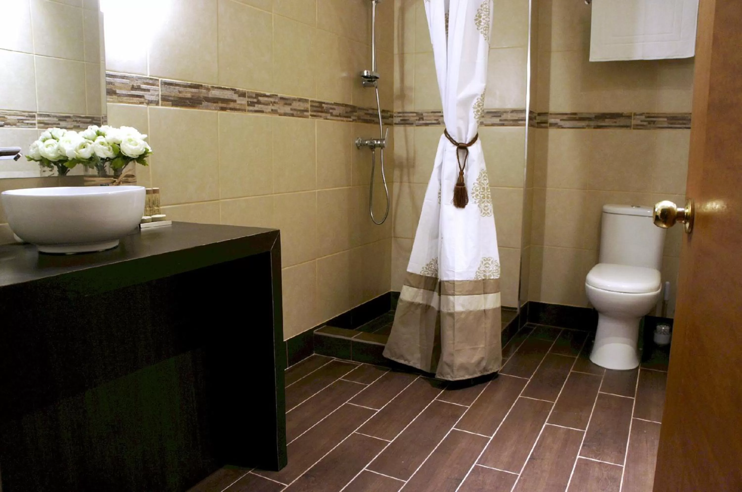 Bathroom in Quiral Hotel Boutique