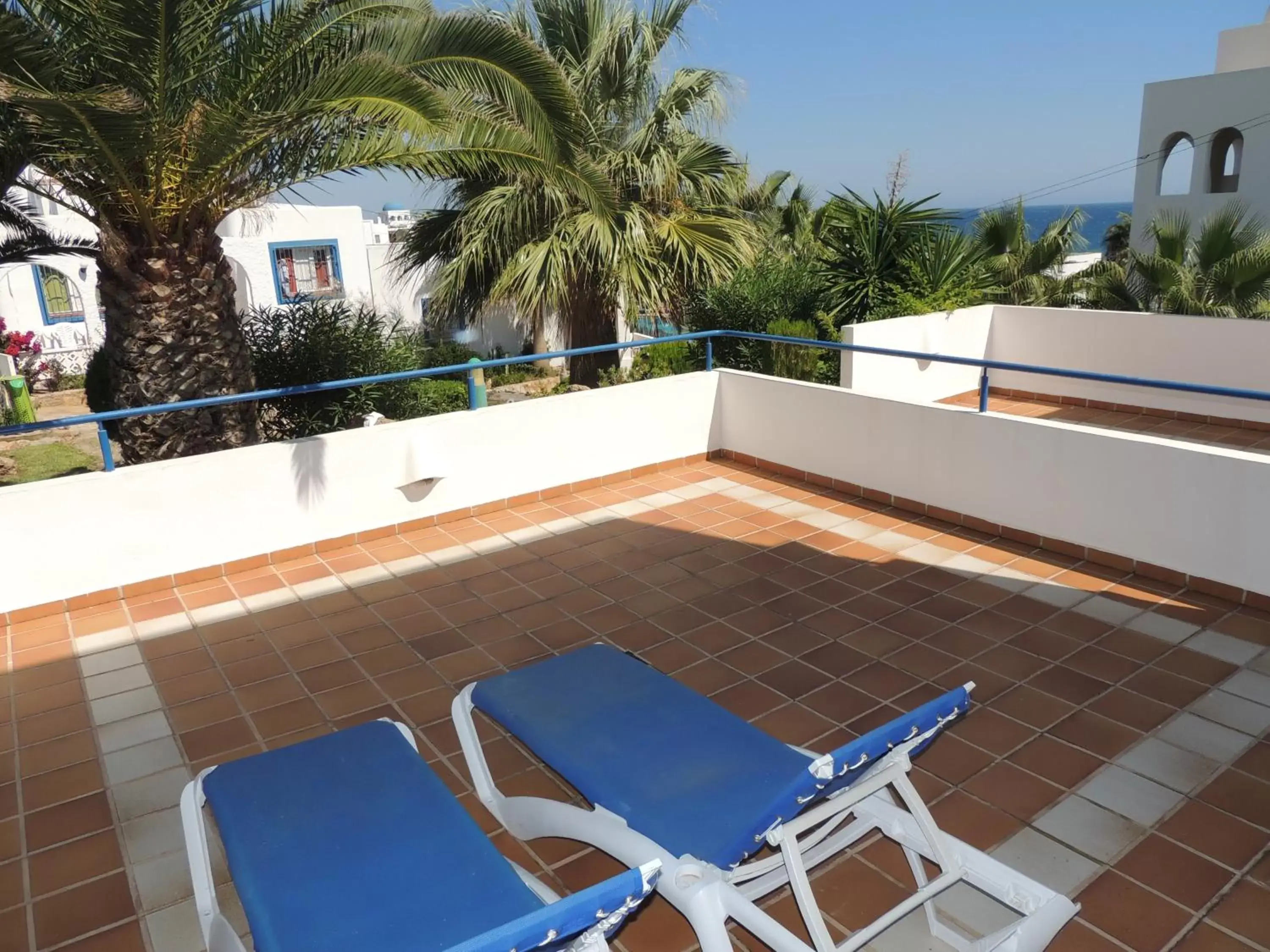 Balcony/Terrace, Pool View in Hotel Puntazo II