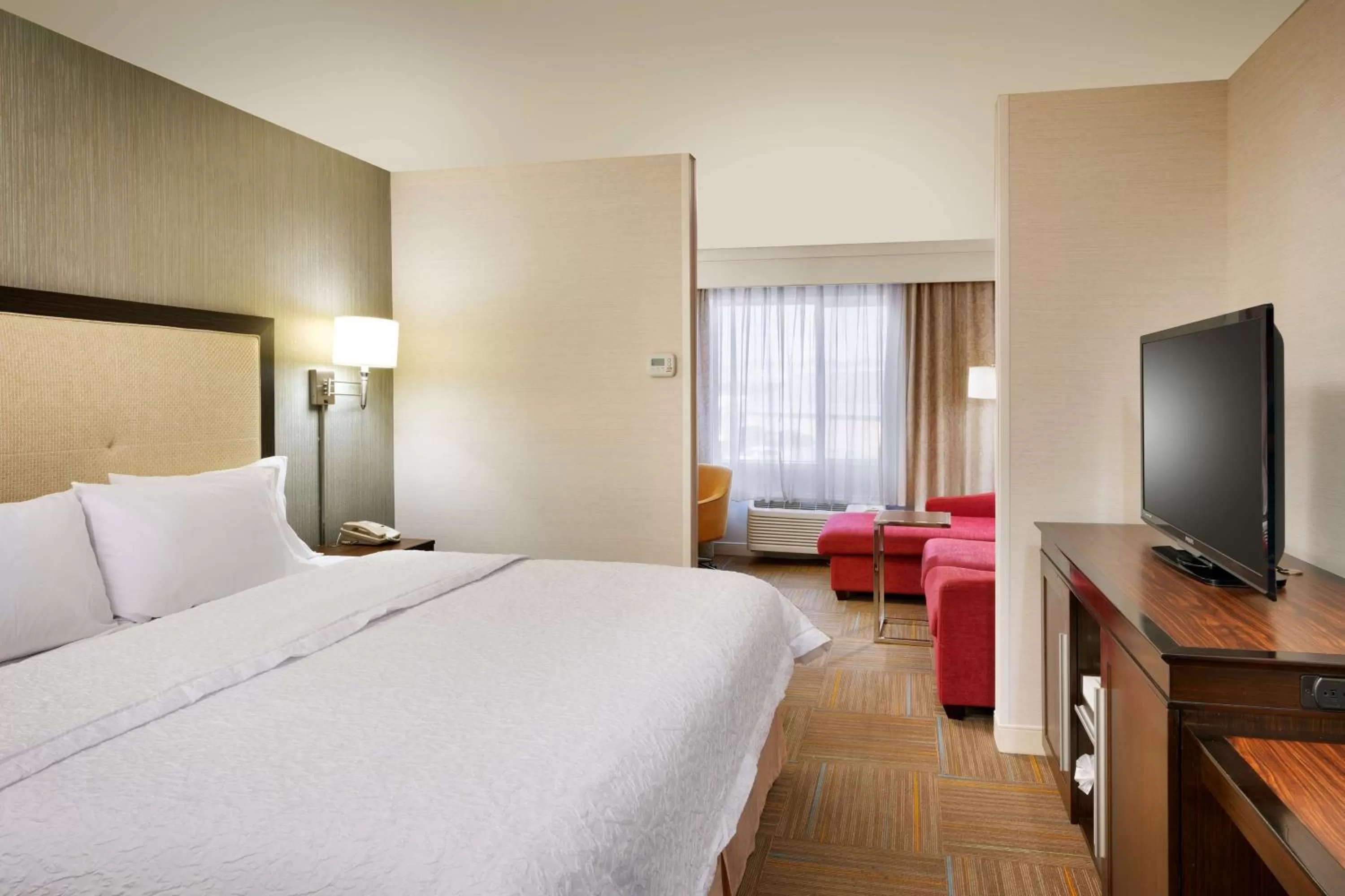 Photo of the whole room, Bed in Spark by Hilton Salt Lake City Central