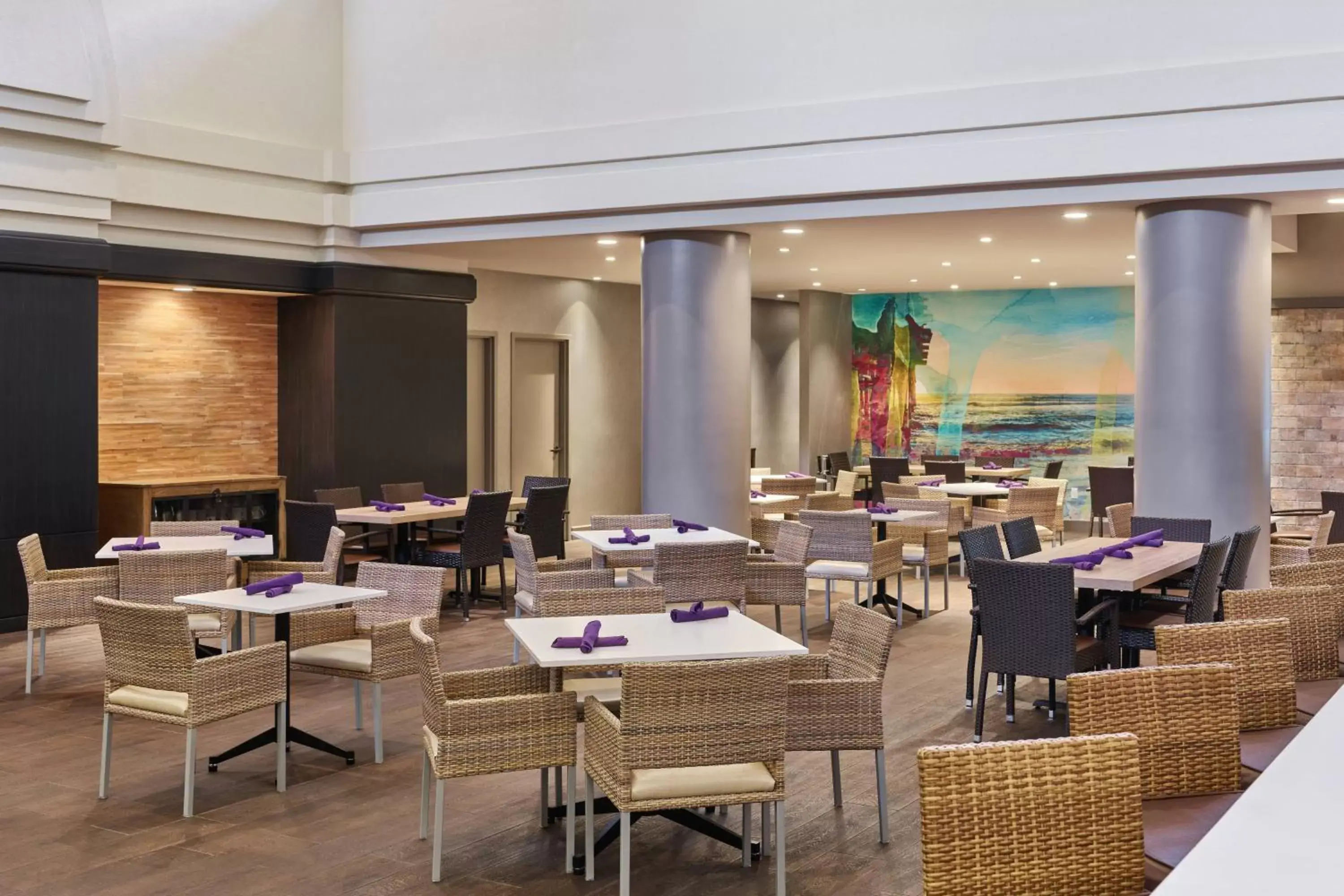 Lounge or bar, Restaurant/Places to Eat in Marriott Vacation Club Pulse, San Diego