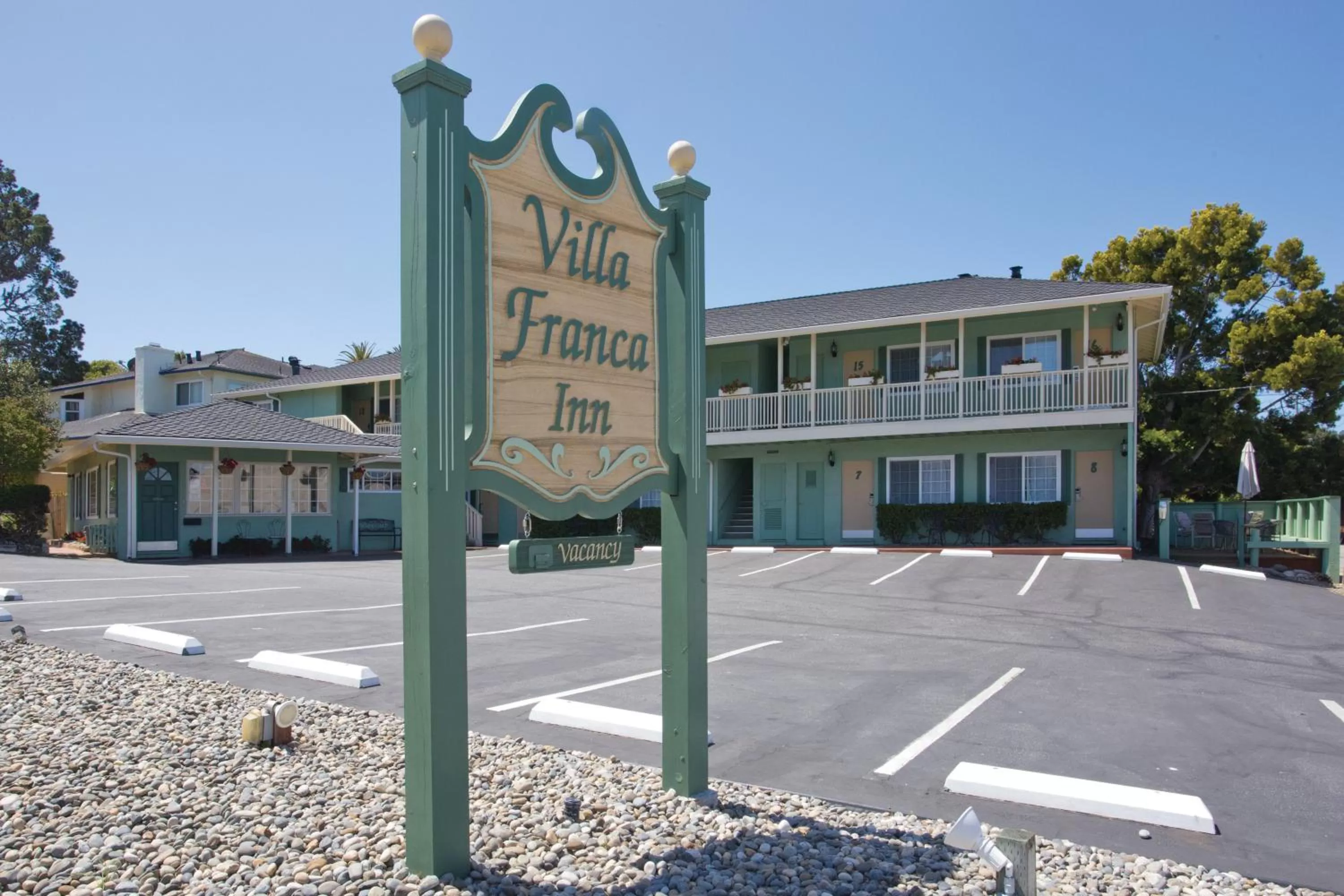 Property building in Villa Franca Inn