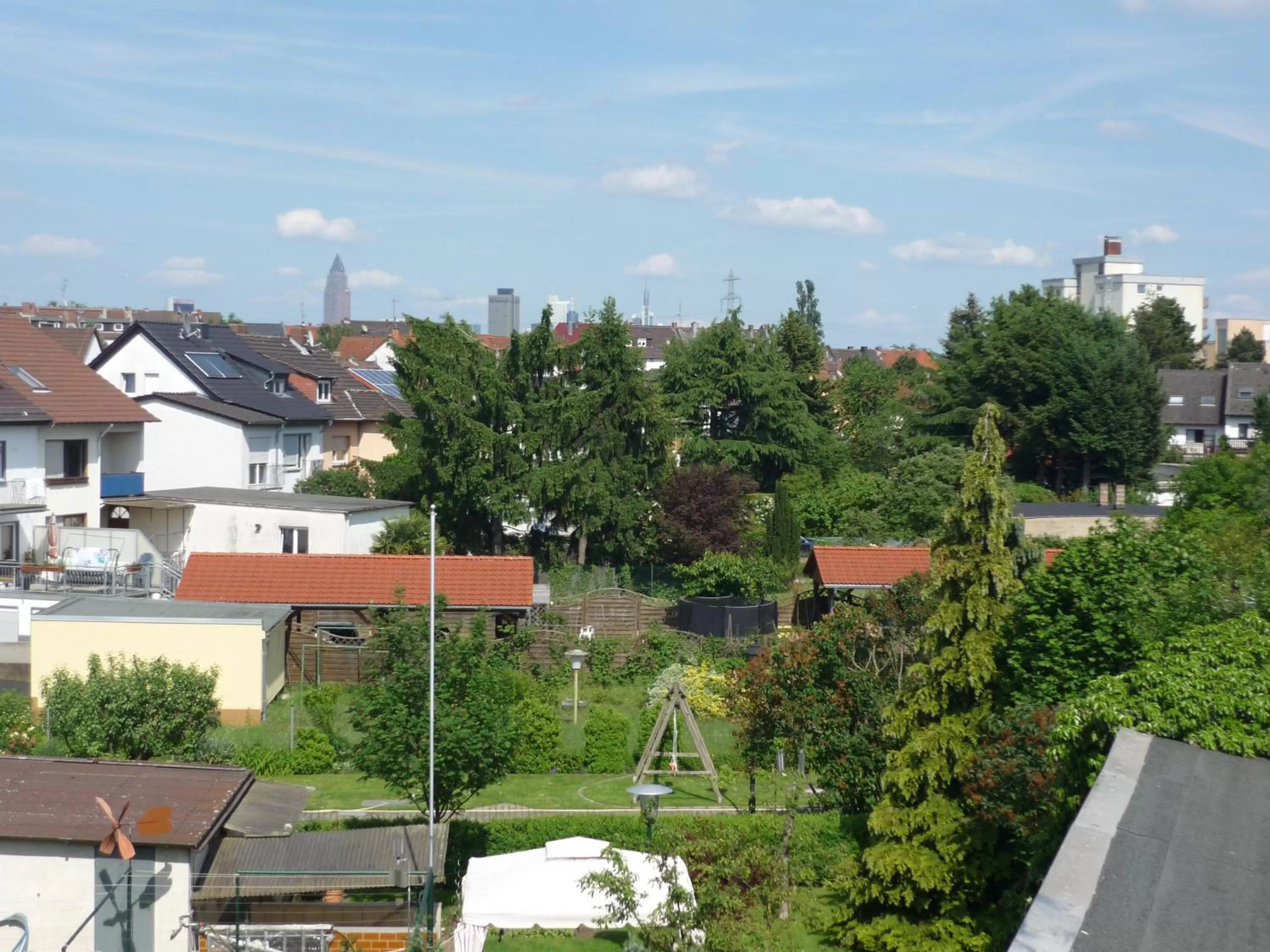 City view in Naam Hotel & Apartments Frankfurt City-Messe Airport