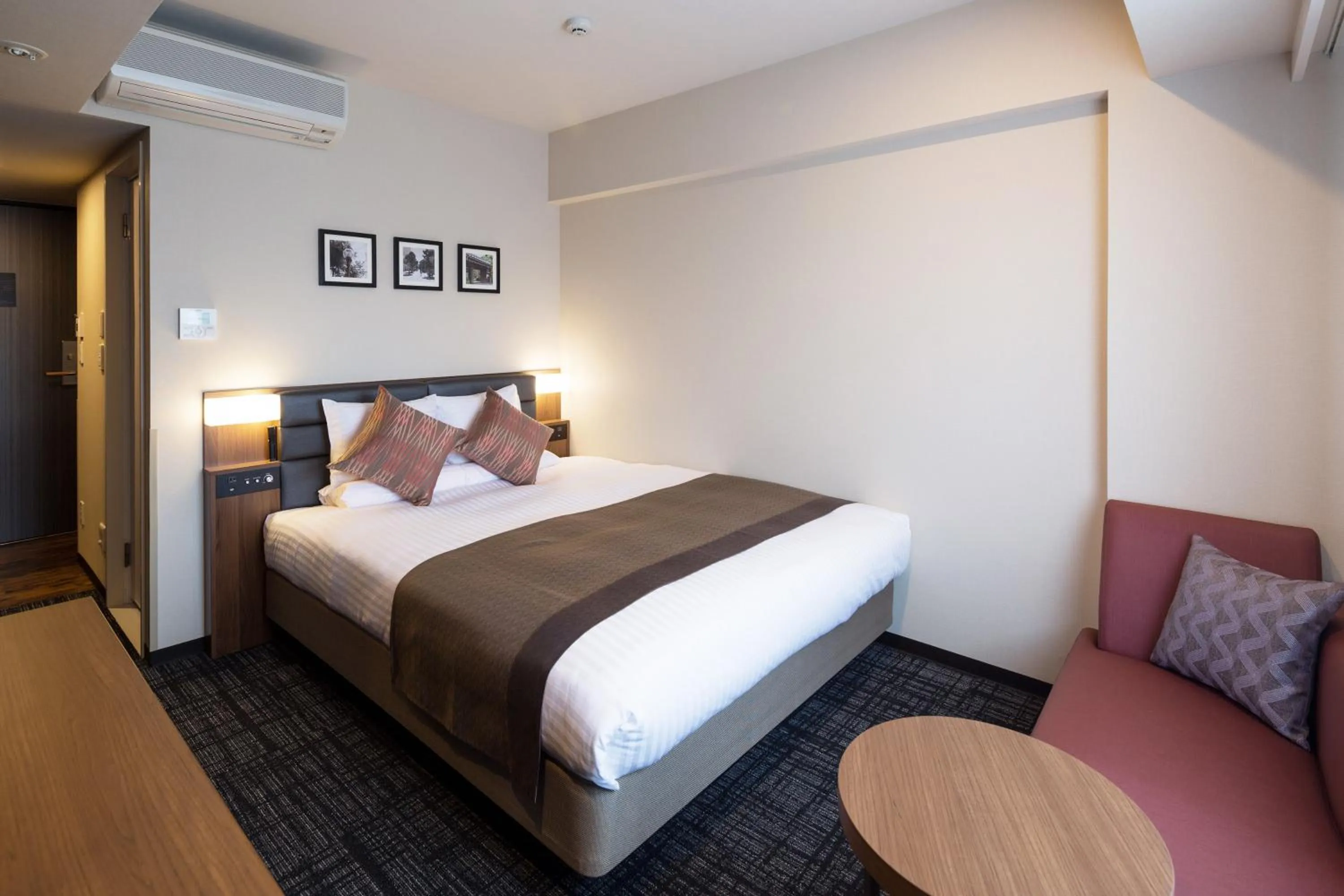 Standard Double Room - Smoking in Hotel Mystays Yokohama Kannai