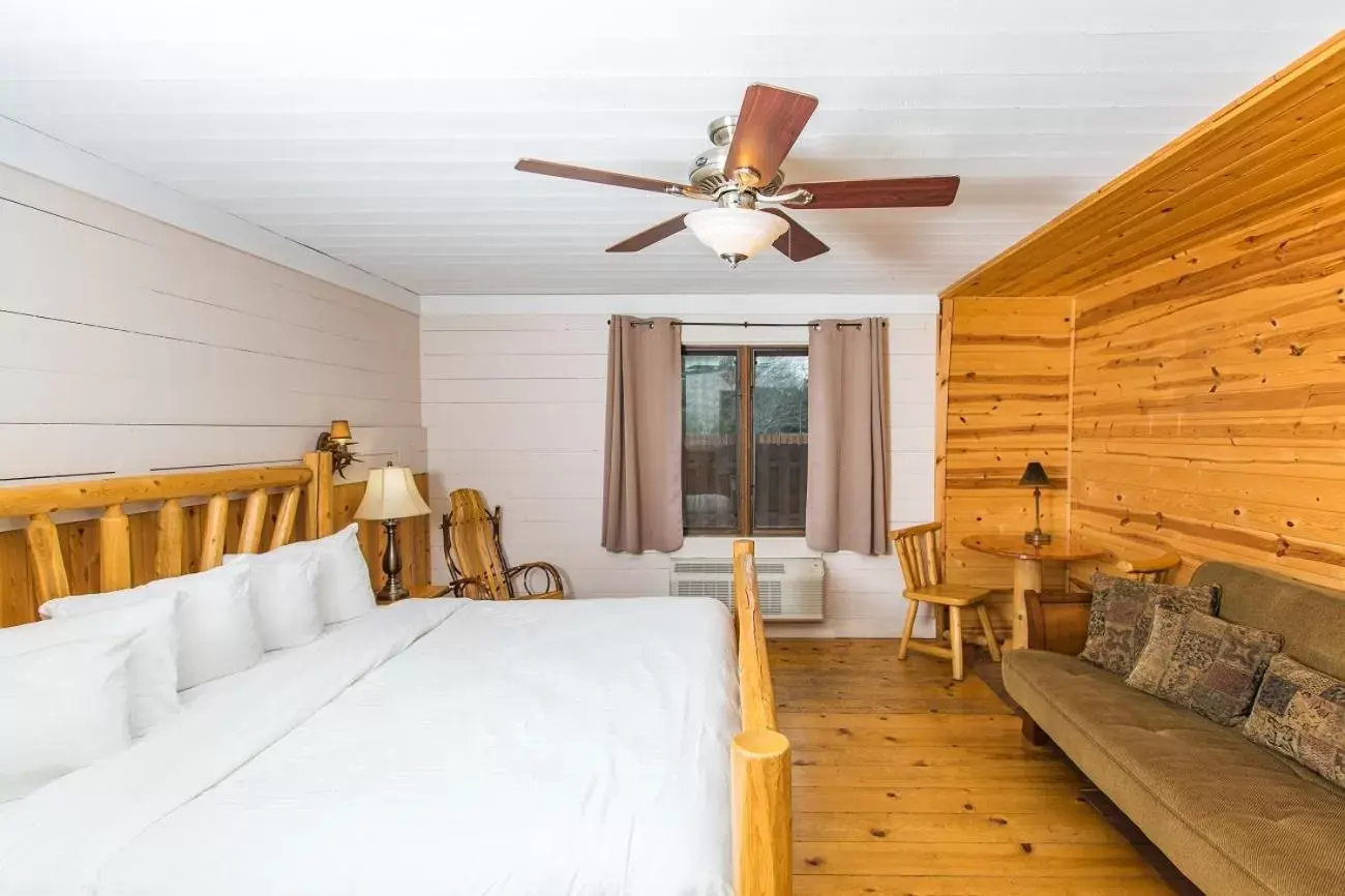 Bedroom in Drummond Island Resort & Conference Center