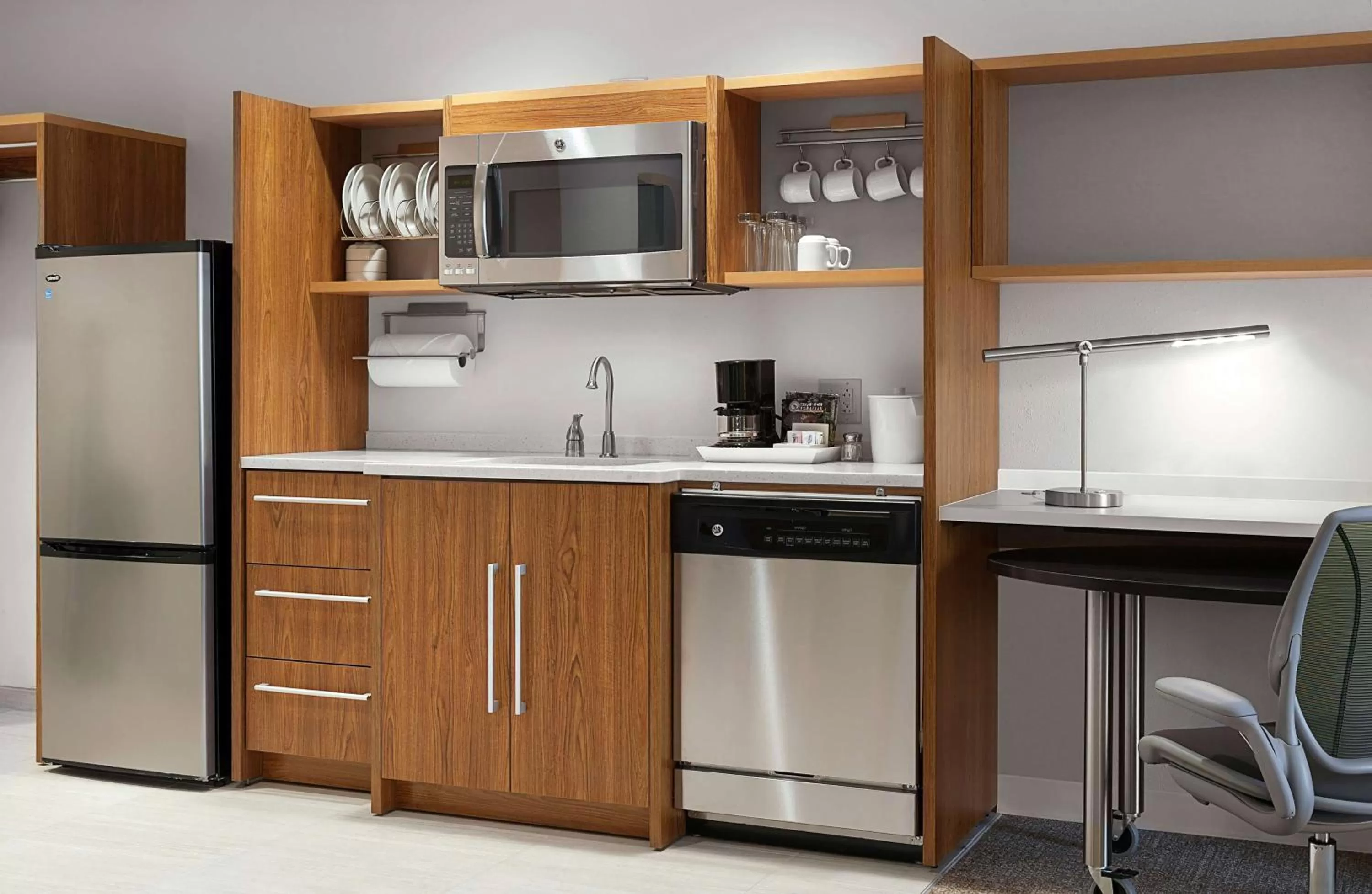 King Room Accessible Tub - Non-Smoking in Home2 Suites by Hilton Greenville Airport