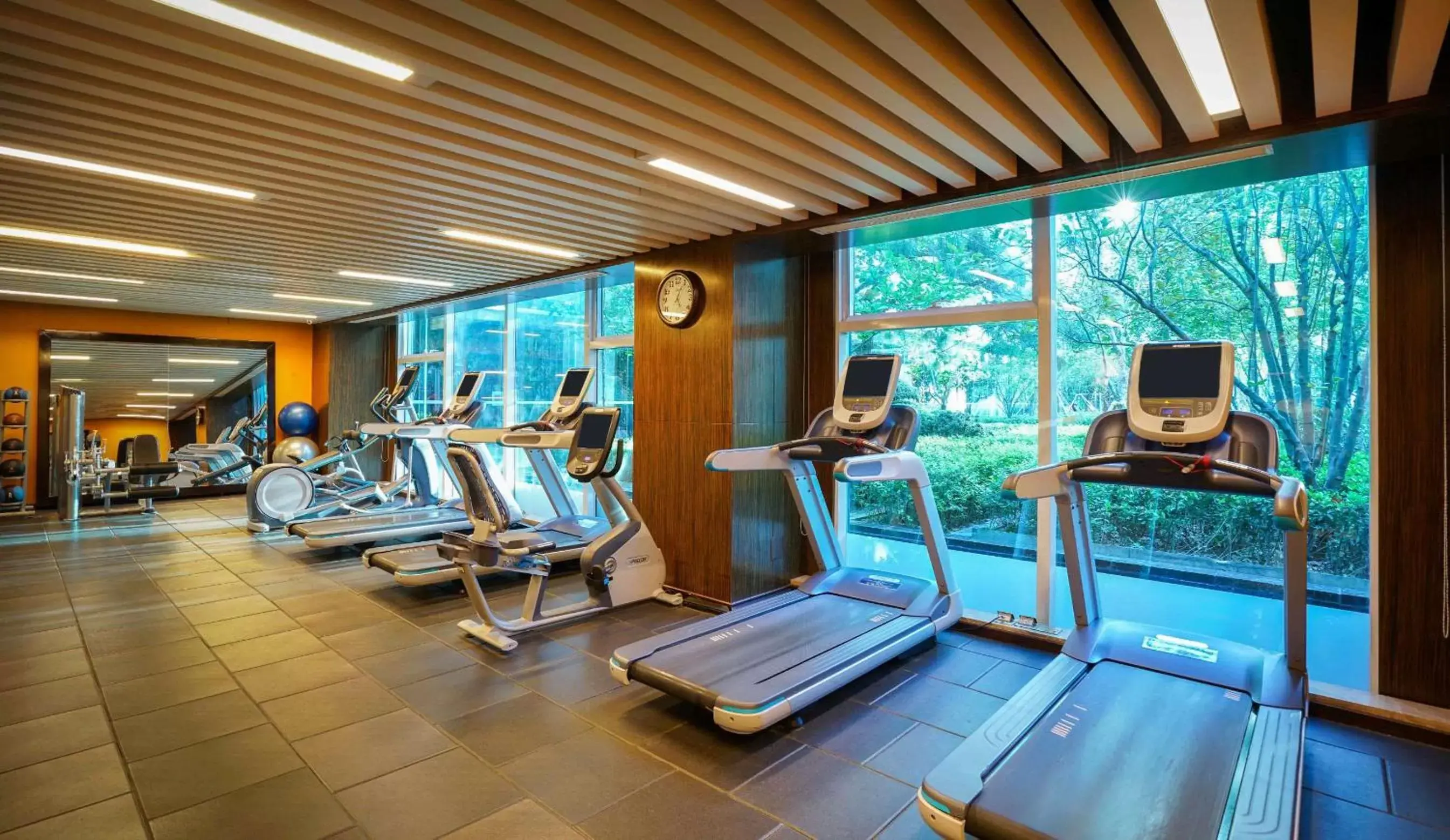 Fitness centre/facilities in DoubleTree by Hilton Beijing Fitness centre/facilities in DoubleTree by Hilton Beijing