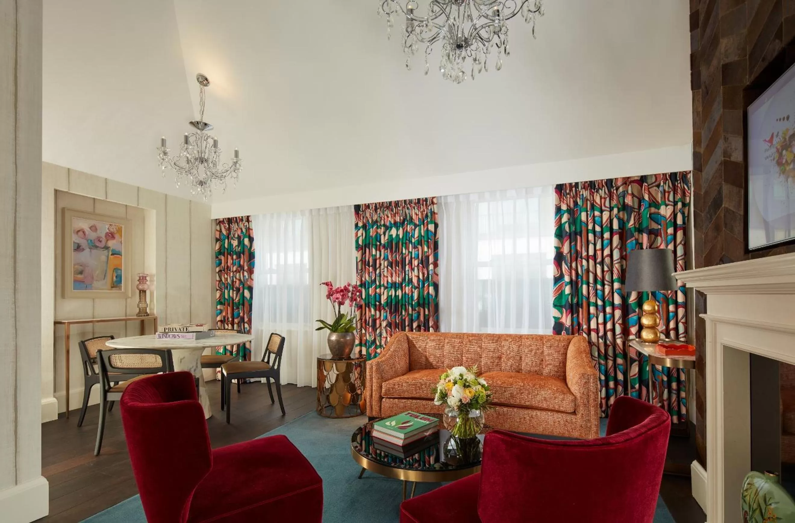 Living room in Flemings Mayfair - Small Luxury Hotel of the World