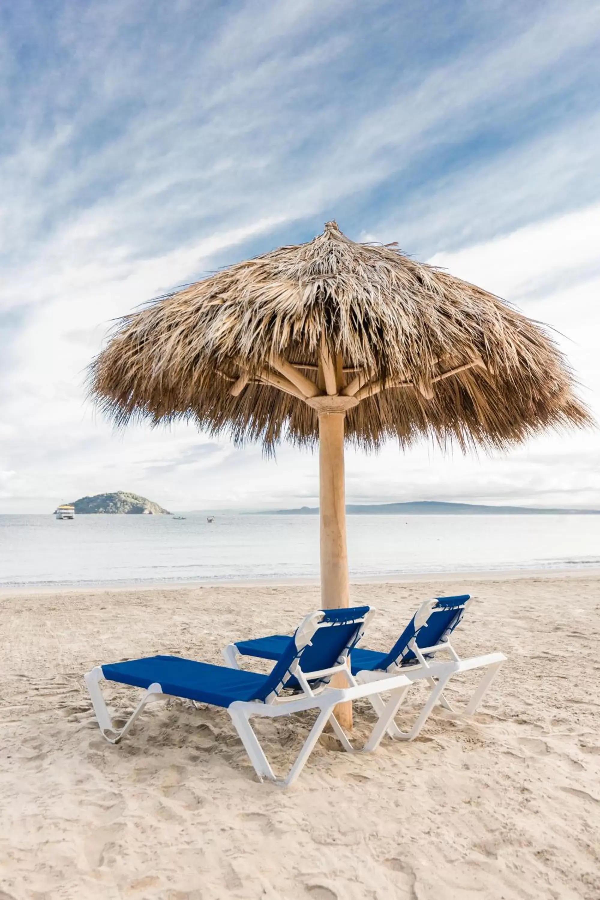 Beach in Decameron La Marina