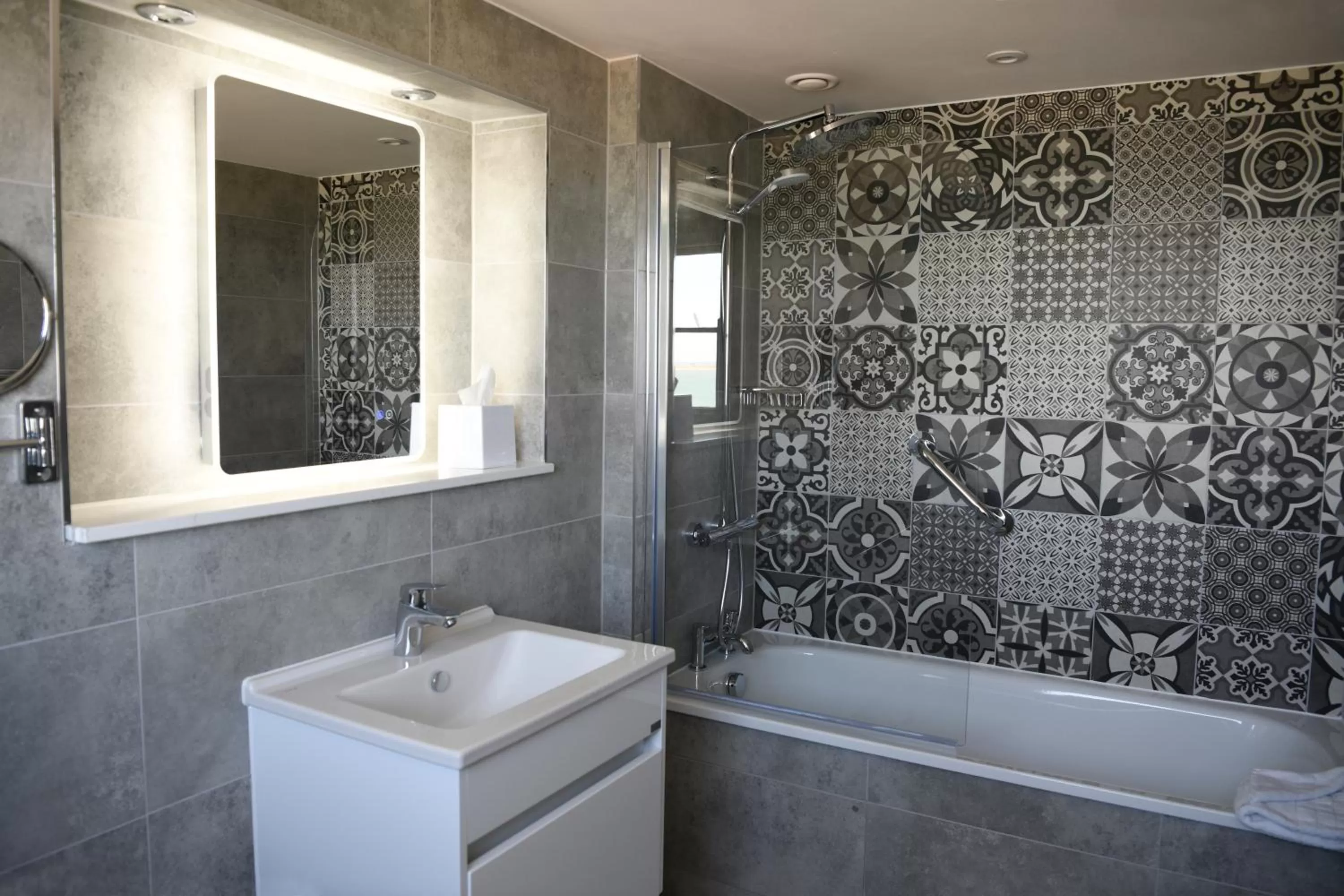 Bathroom in Best Western Premier Dover Marina Hotel & Spa