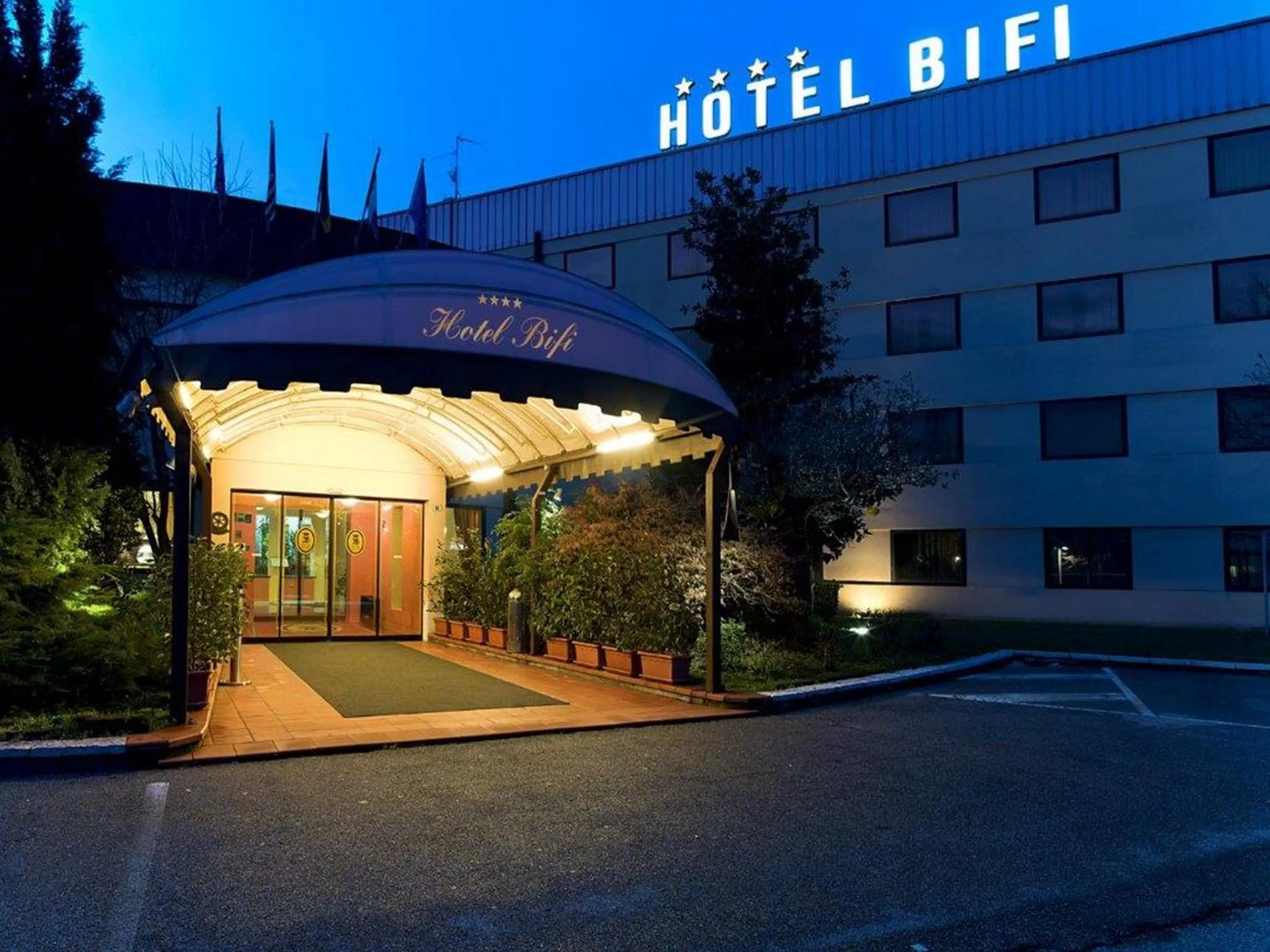 Facade/entrance in Hotel Bifi