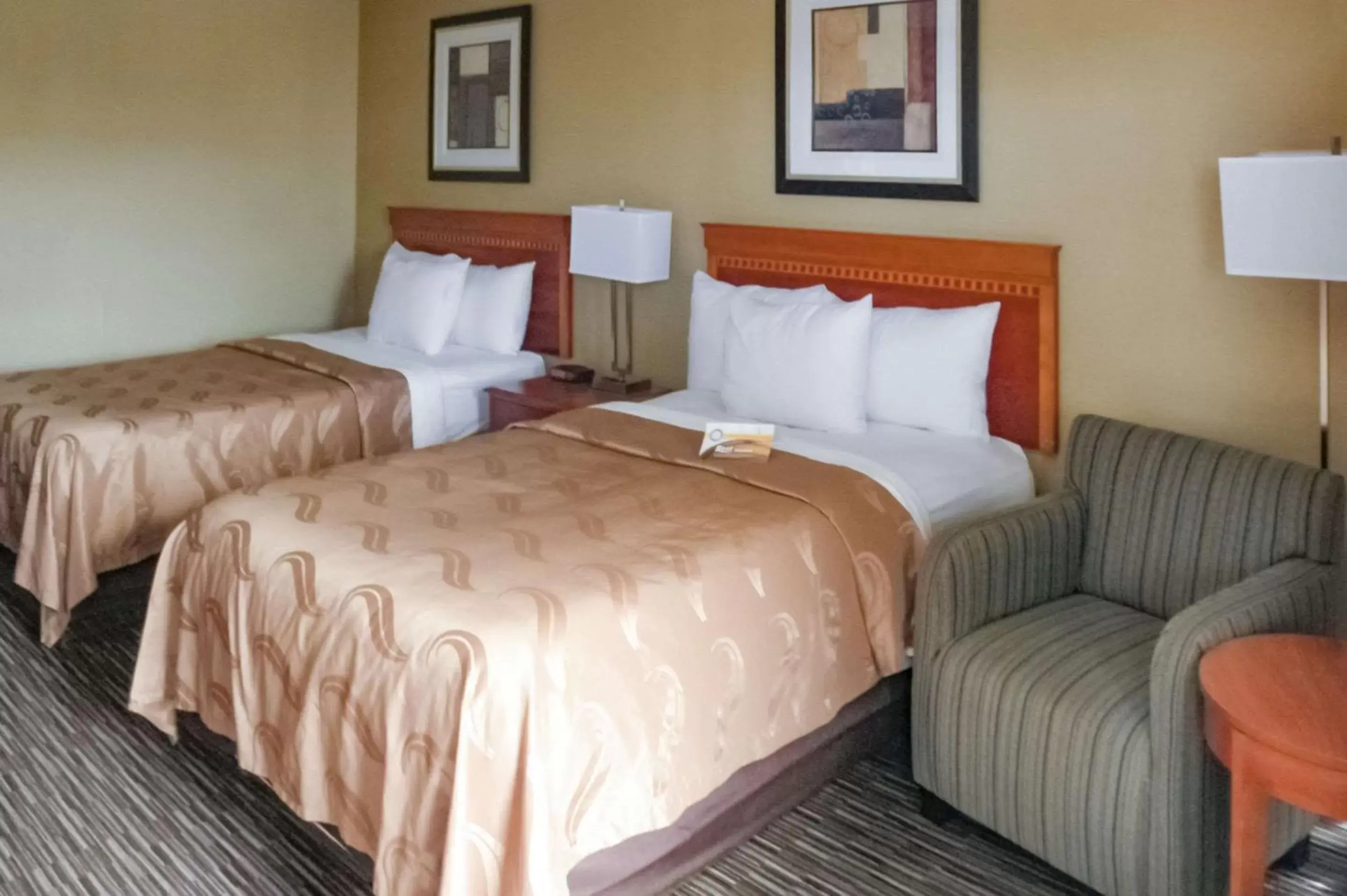 Photo of the whole room, Bed in Quality Inn Columbus, MS Photo of the whole room, Bed in Quality Inn Columbus, MS