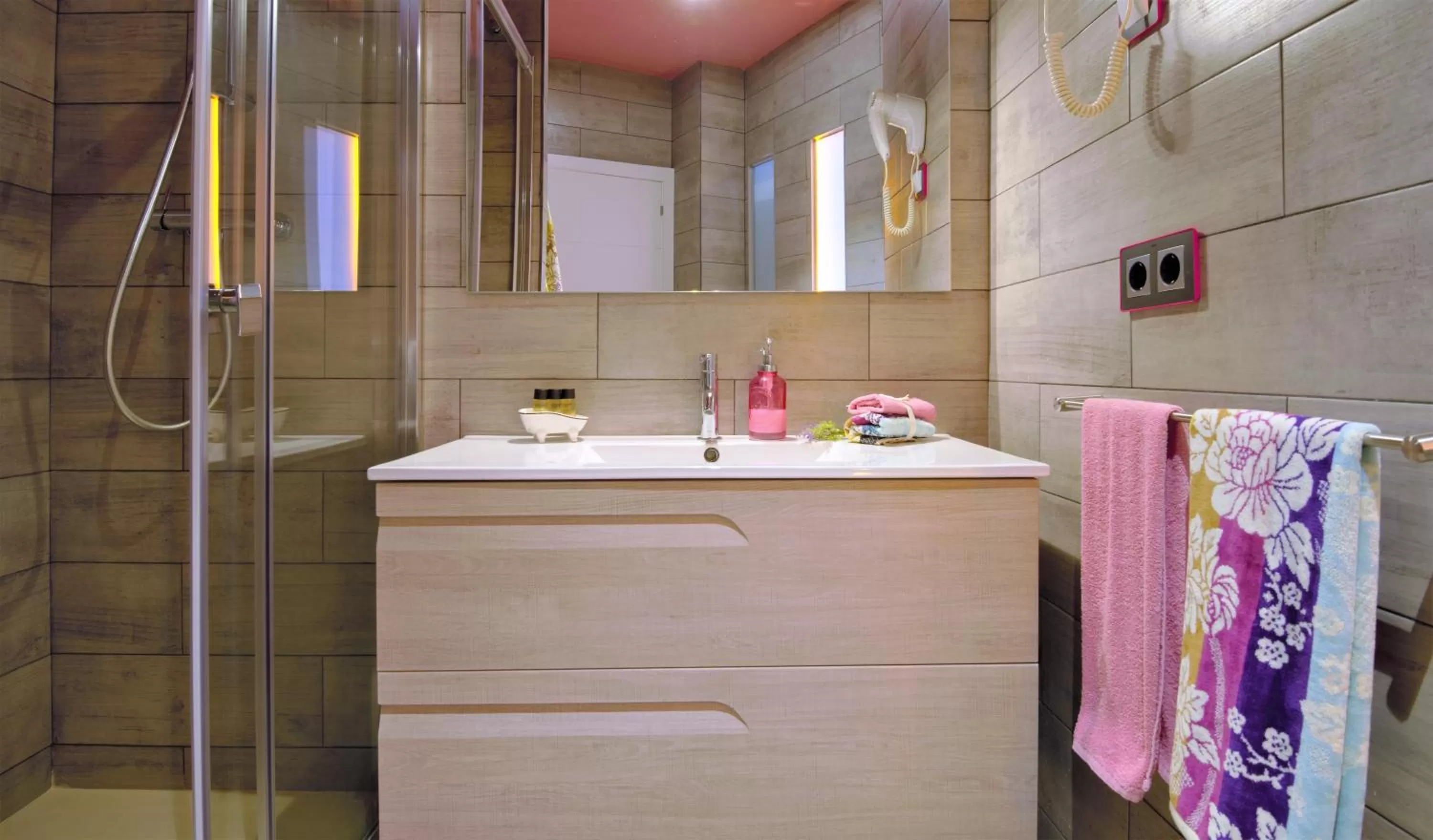 Bathroom in DreamKeys Barcelona City