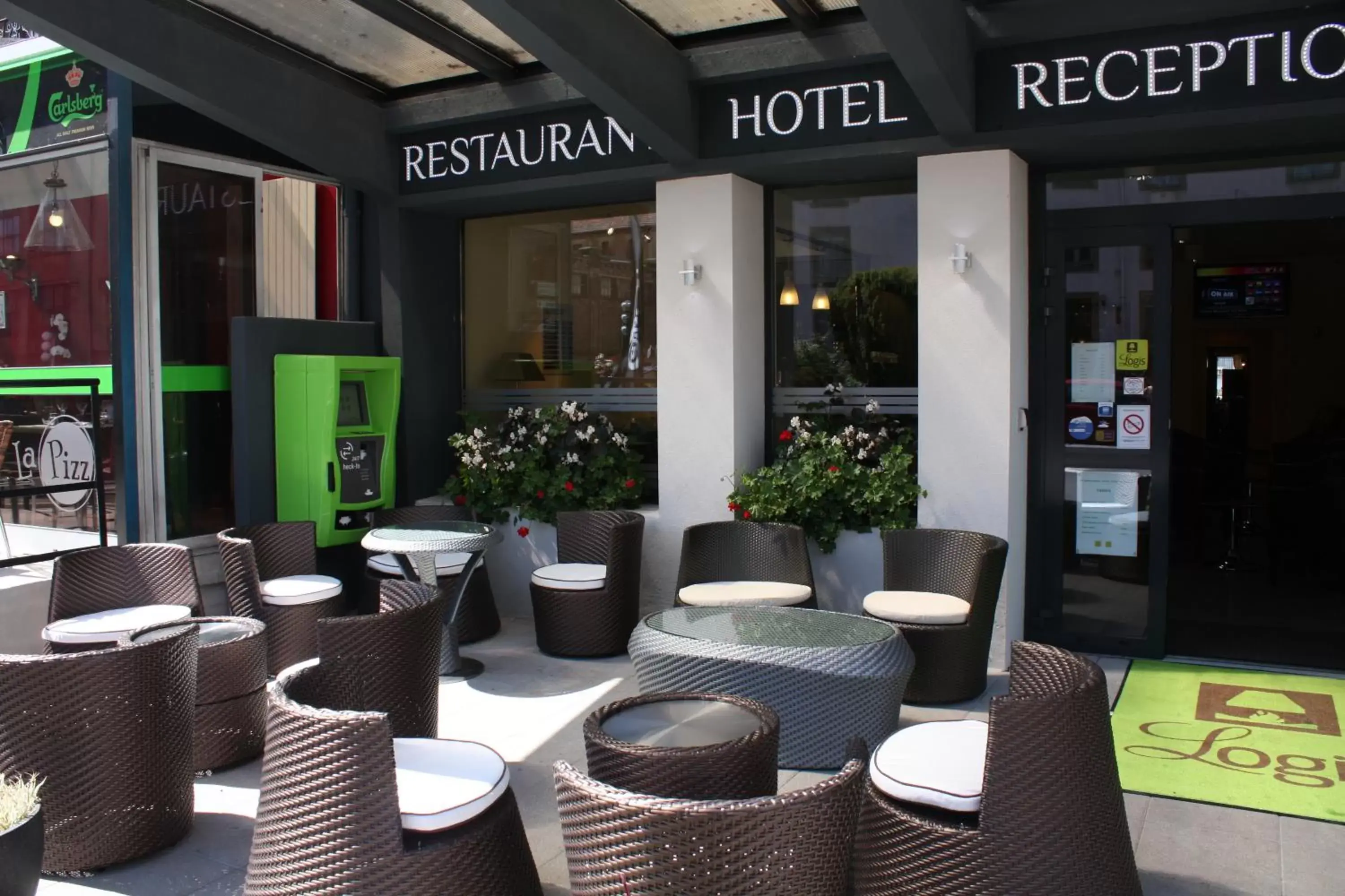 Balcony/Terrace in Logis Hôtel- Restaurant La Renaissance Balcony/Terrace in Logis Hôtel- Restaurant La Renaissance