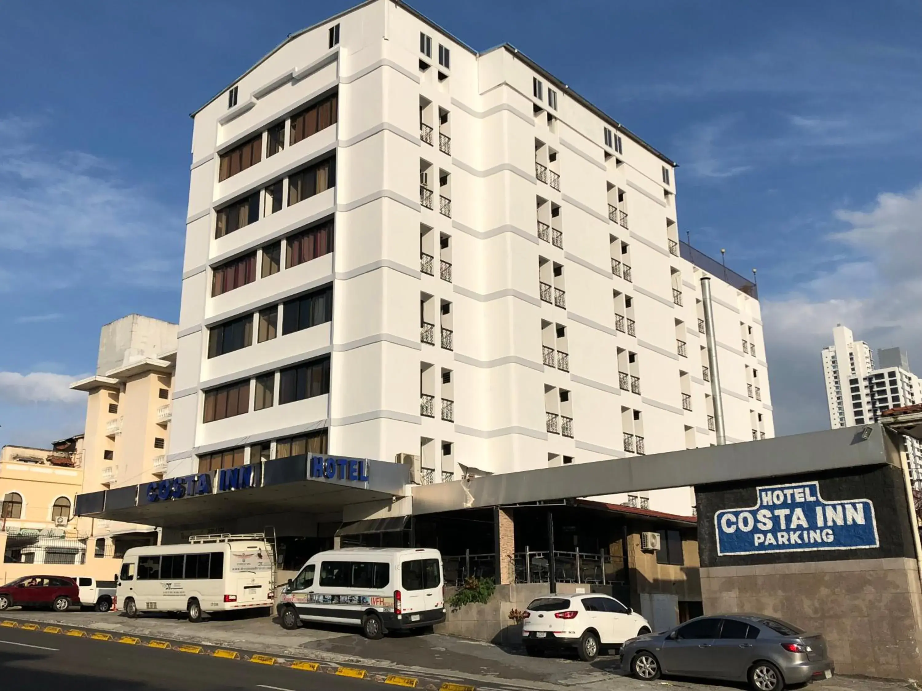 Facade/entrance, Property Building in Hotel Costa Inn