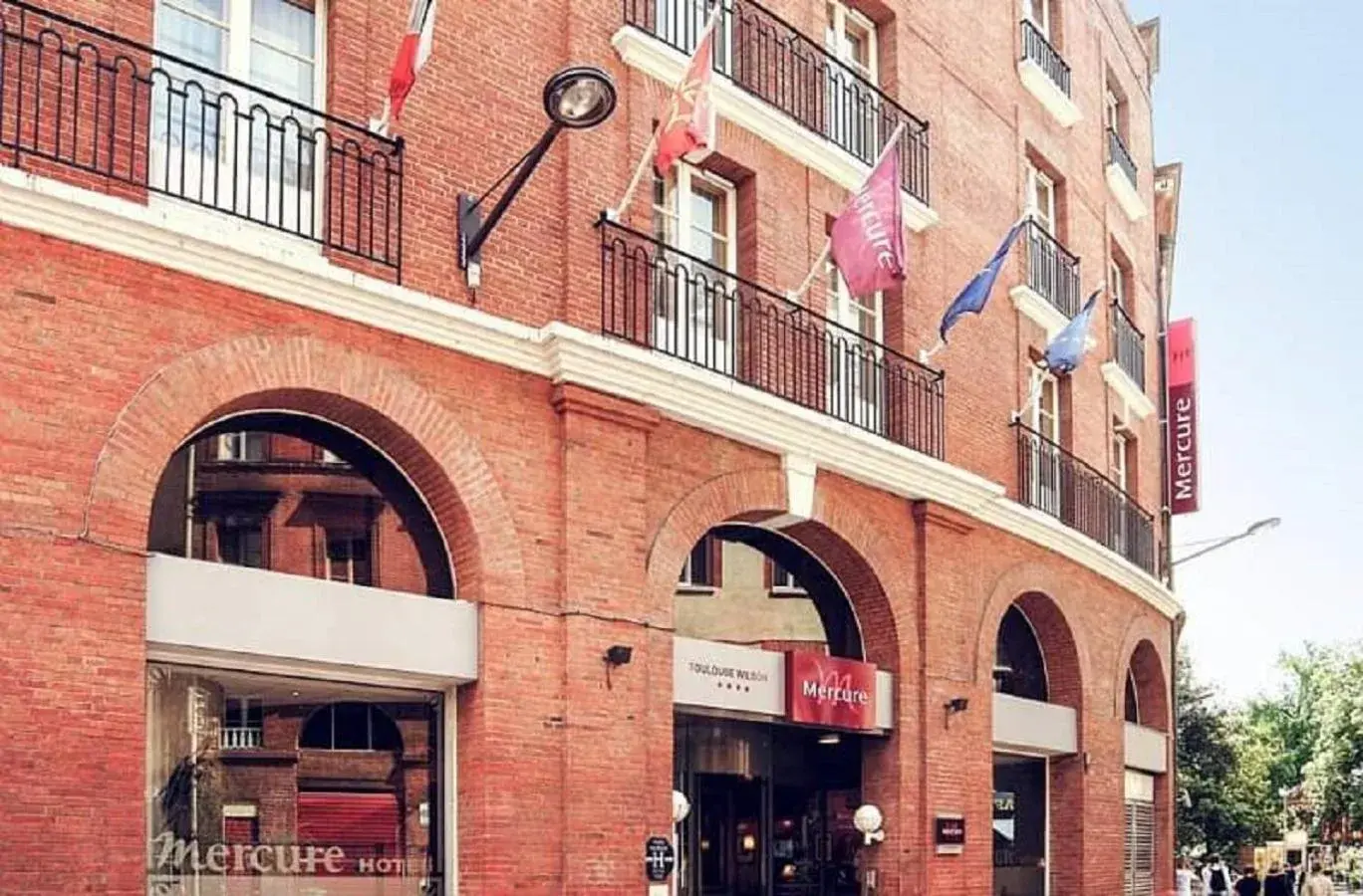 Facade/entrance, Property Building in Mercure Toulouse Centre Wilson Capitole