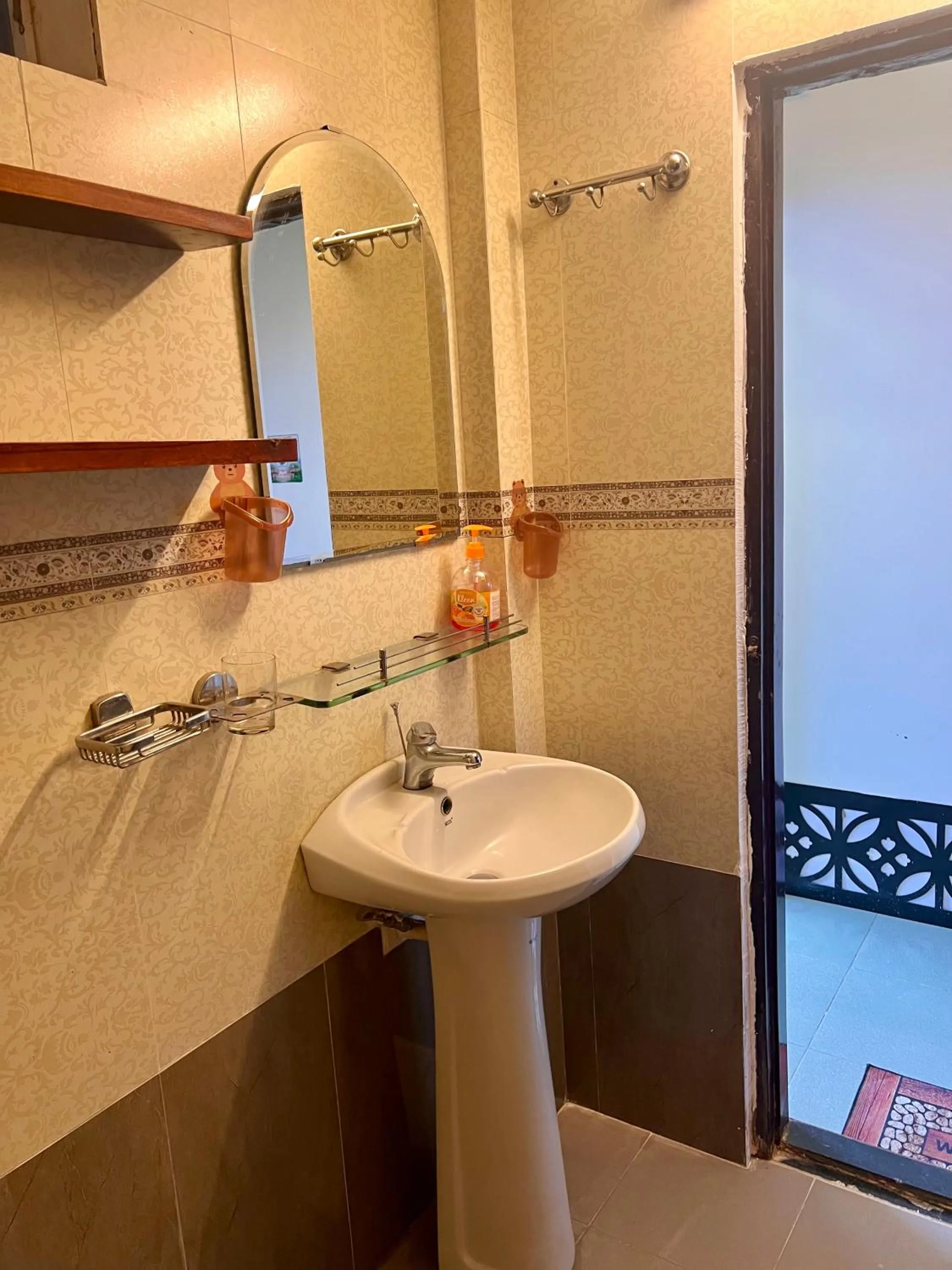 Shower in Hoi An Ngo Homestay