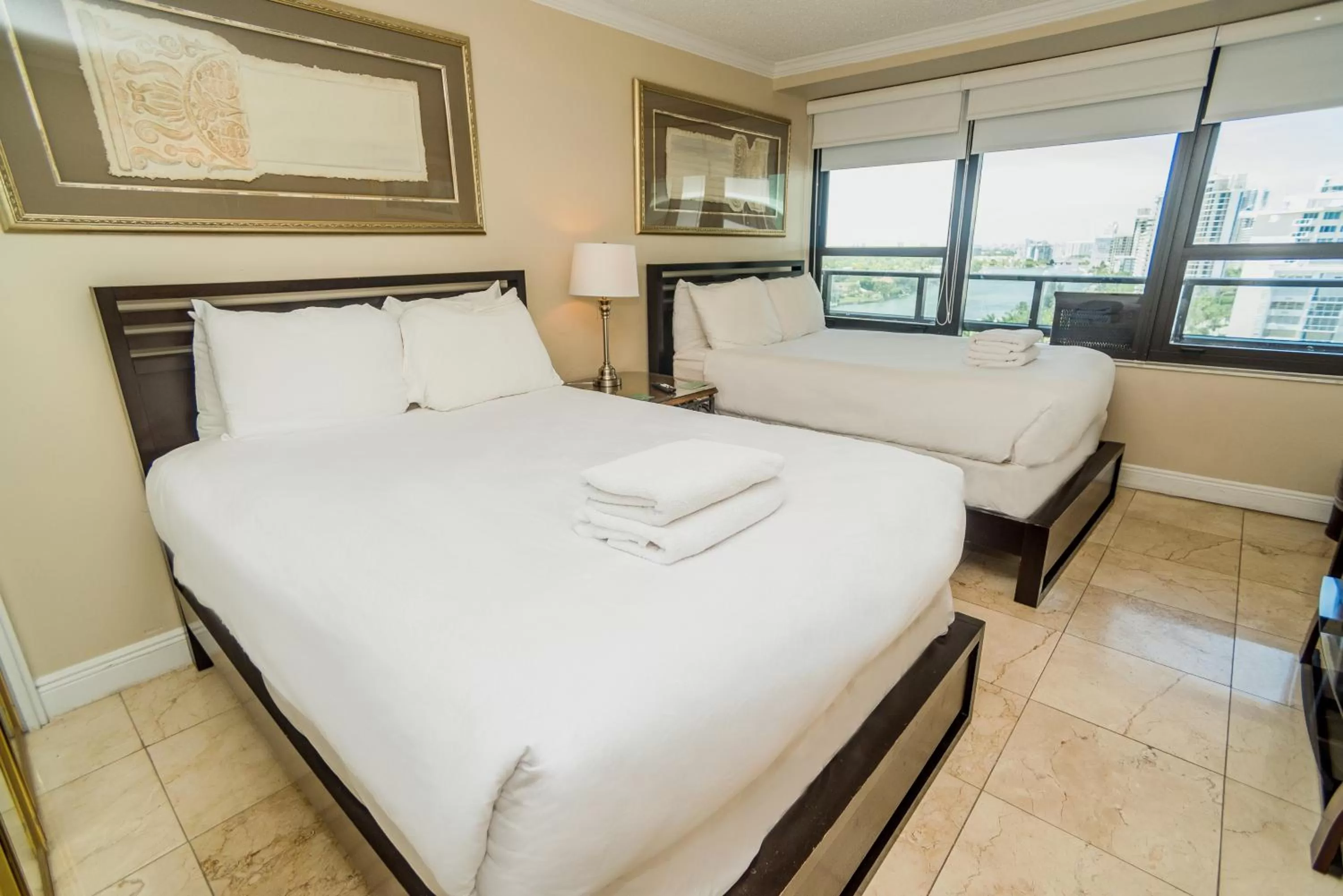 Bedroom, Bed in The Alexander Beach Residences