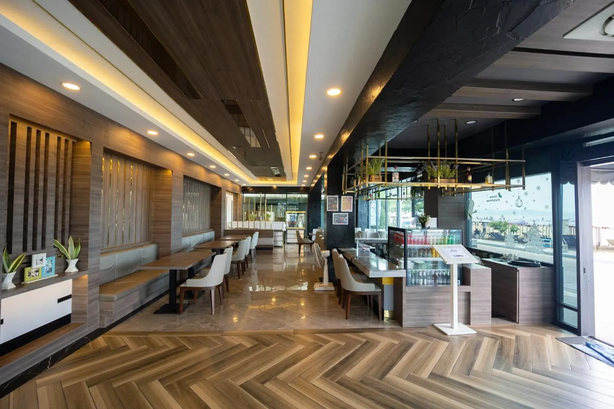 Restaurant/places to eat in Seaside Jomtien Beach Pattaya Restaurant/places to eat in Seaside Jomtien Beach Pattaya