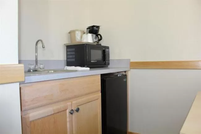 minibar in Pony Island Inn