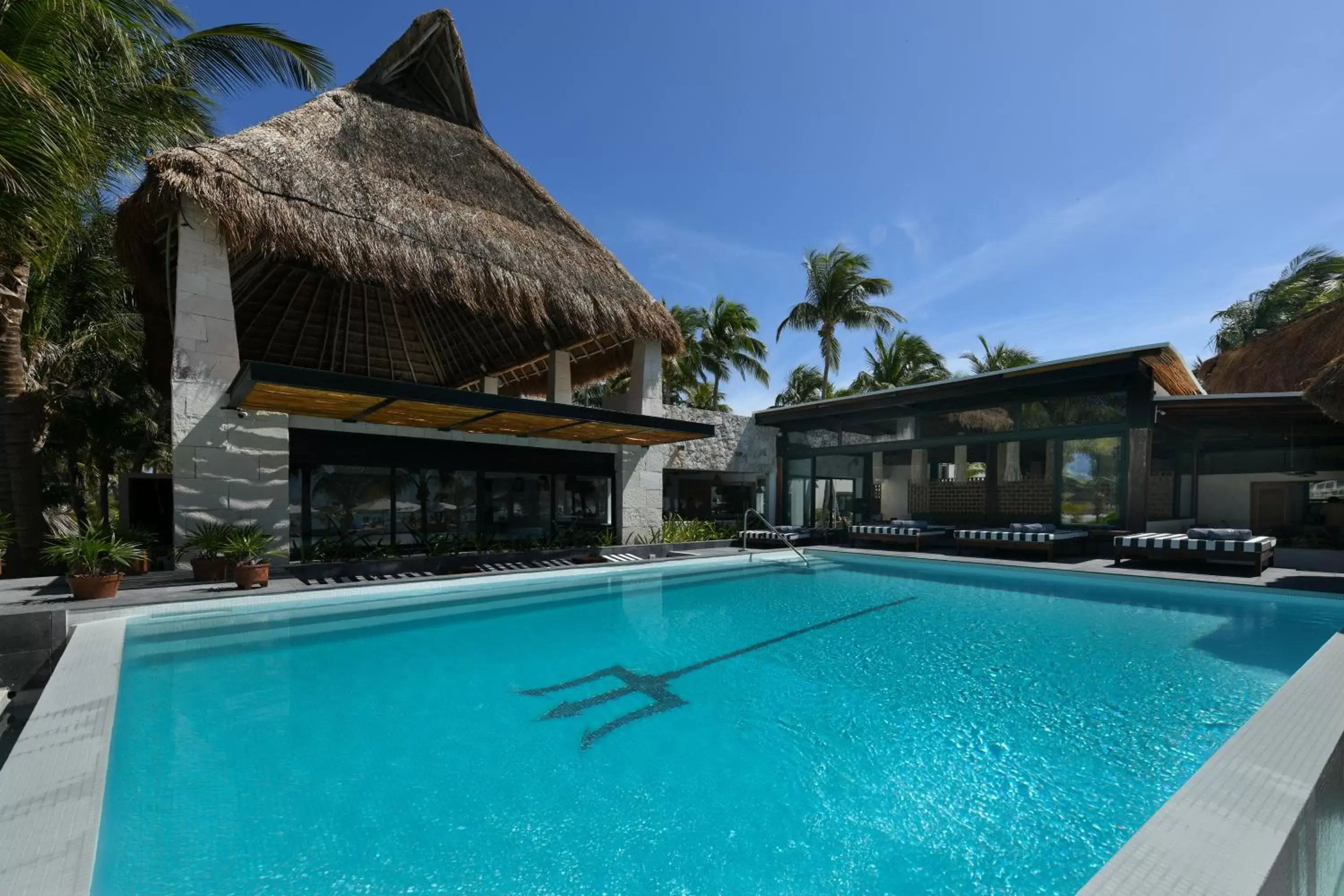 Swimming Pool in Casa del Jaguar Beach Hotel