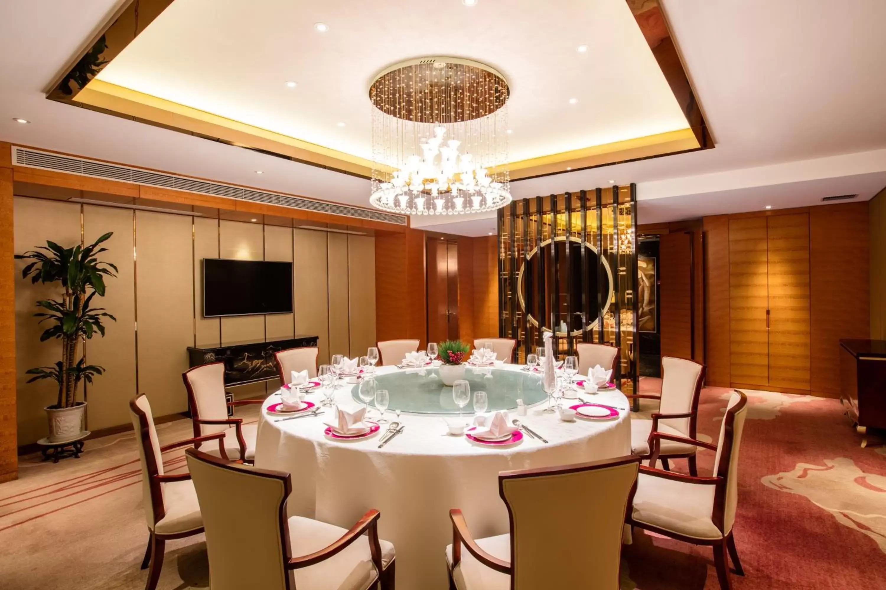 Restaurant/Places to Eat in Crowne Plaza Nanjing Jiangning, an IHG Hotel