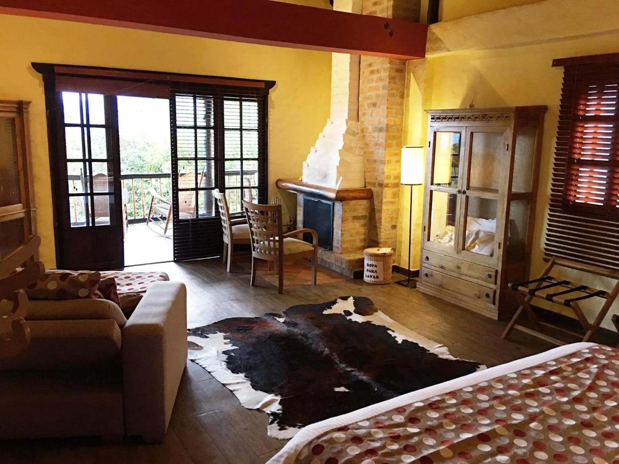Photo of the whole room, Bed in Monasterio San Agustín, Colombia
