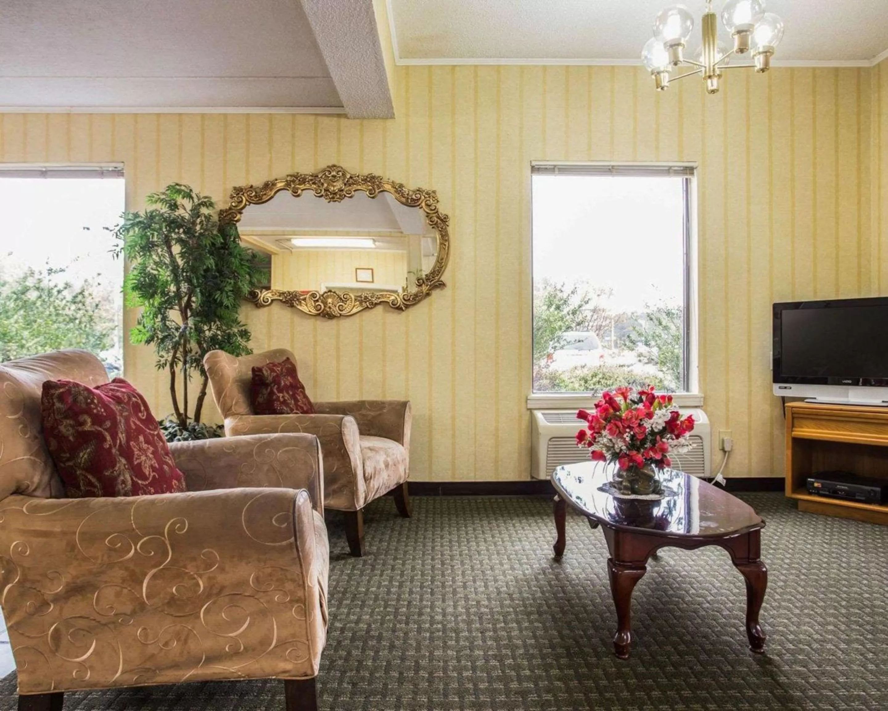 Lobby or reception in Econo Lodge Inn & Suites