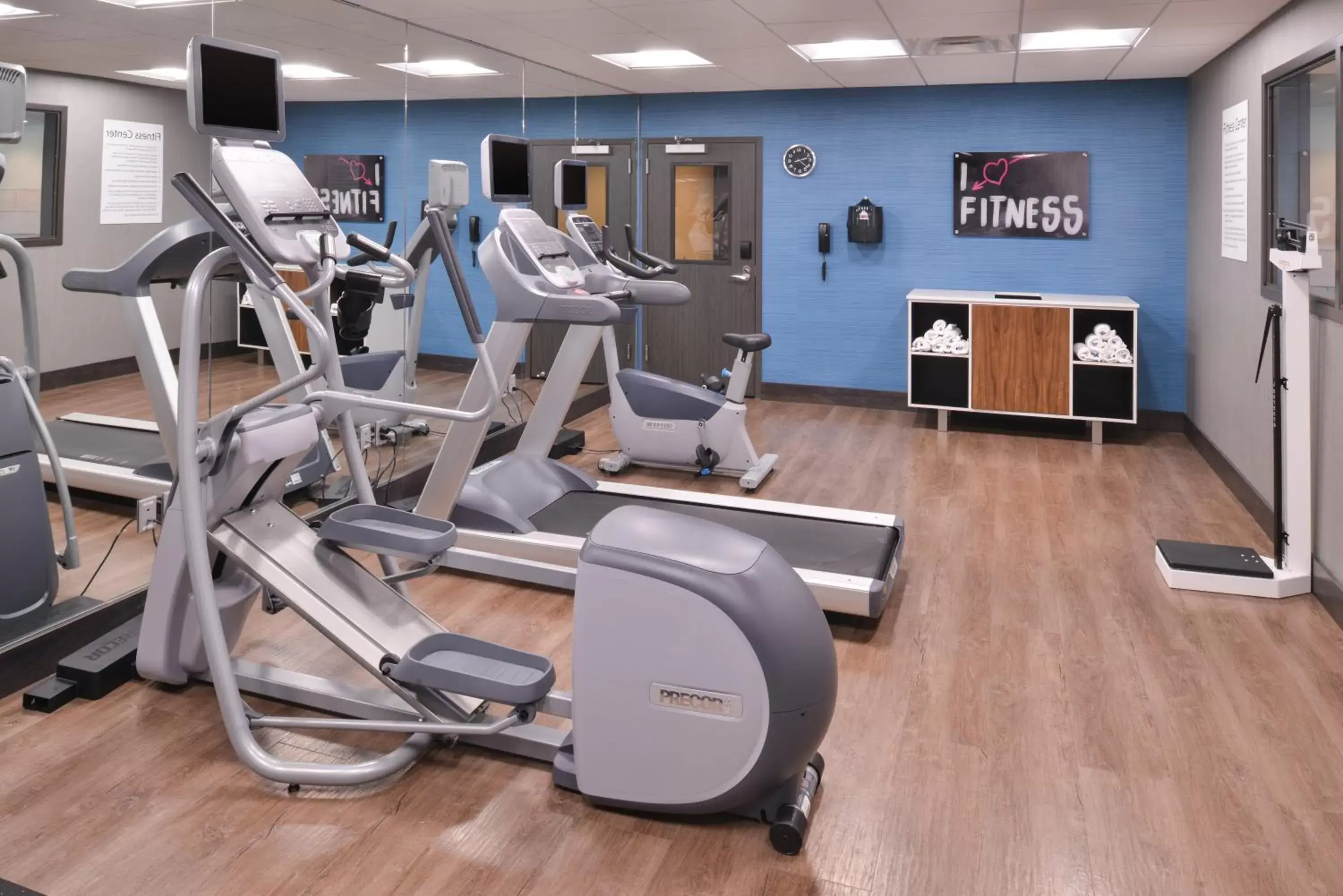 Fitness centre/facilities, Fitness Center/Facilities in Holiday Inn Express and Suites Bryant - Benton Area, an IHG Hotel