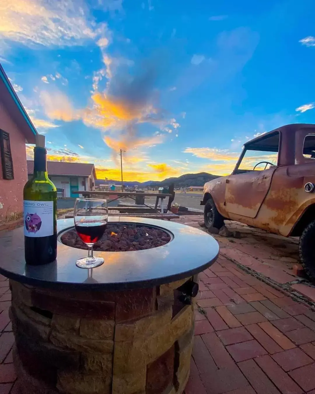 Patio in Hikers Cimarron Inn & RV Park