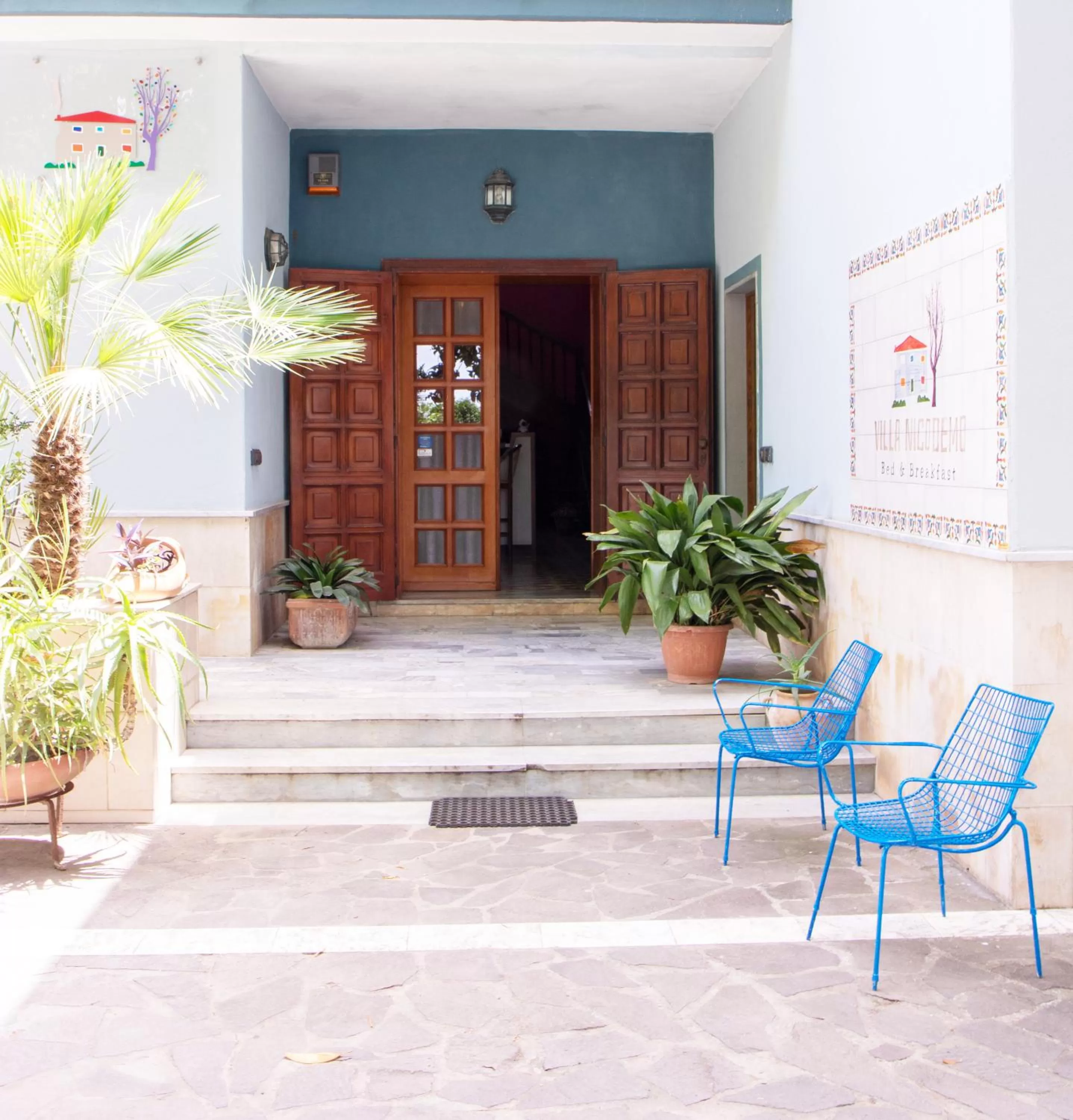 Facade/entrance in Villa Nicodemo