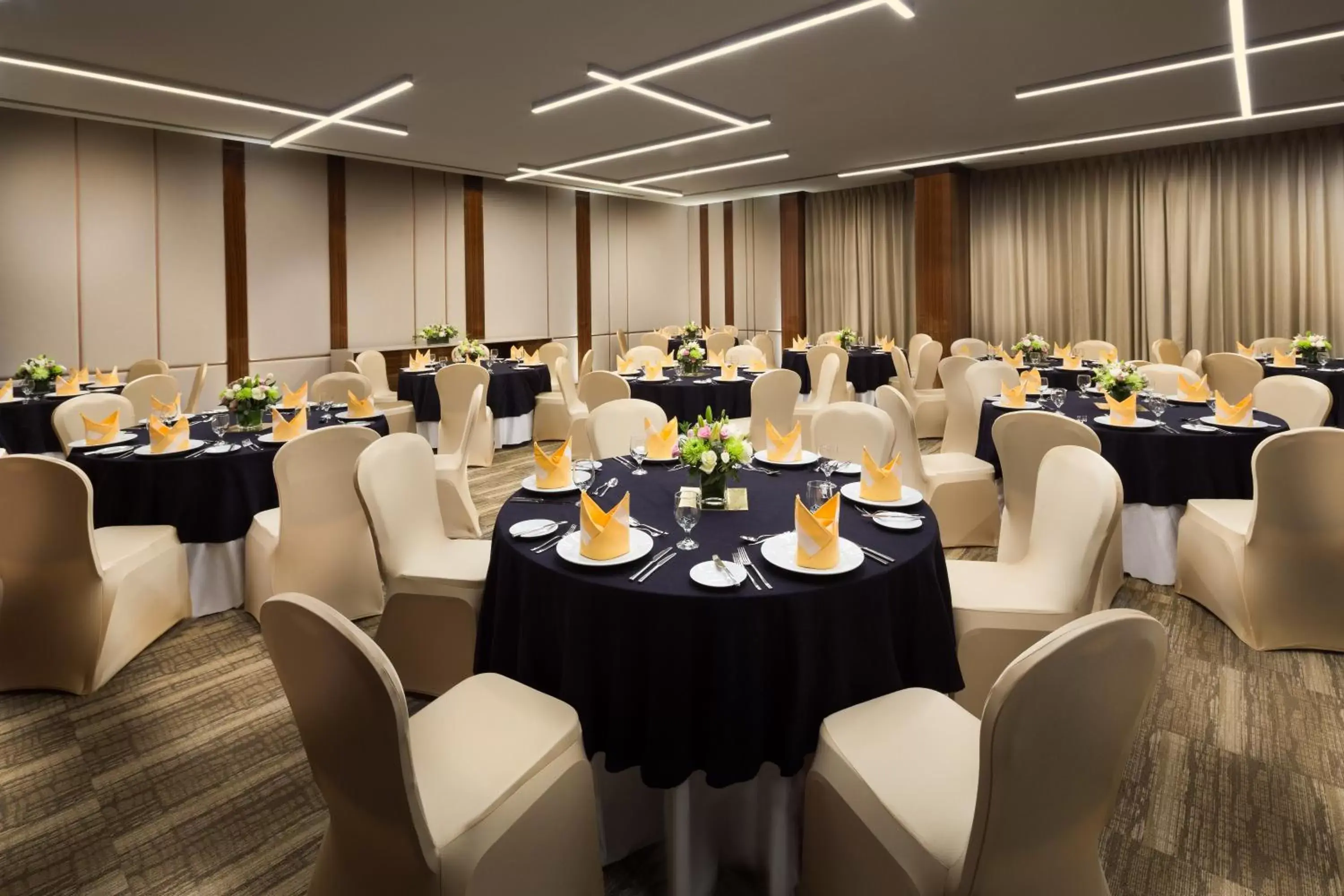 Meeting/conference room, Banquet Facilities in Millennium Place Barsha Heights Hotel Apartments